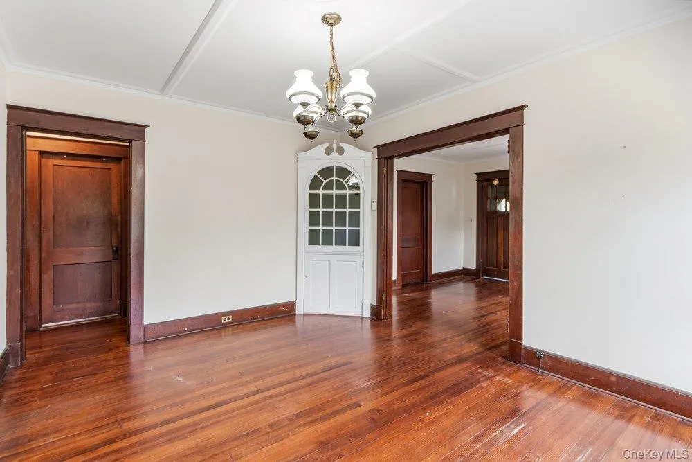 18 Roosevelt Street, Babylon, NY, 3 Bedrooms Bedrooms, 5 Rooms Rooms,1 BathroomBathrooms,Residential Lease,For Rent,Roosevelt,0,1000572 18 Roosevelt Street, Babylon, NY, 3 Bedrooms Bedrooms, 5 Rooms Rooms,1 BathroomBathrooms,Residential Lease,For Rent,Roosevelt,0,1000572