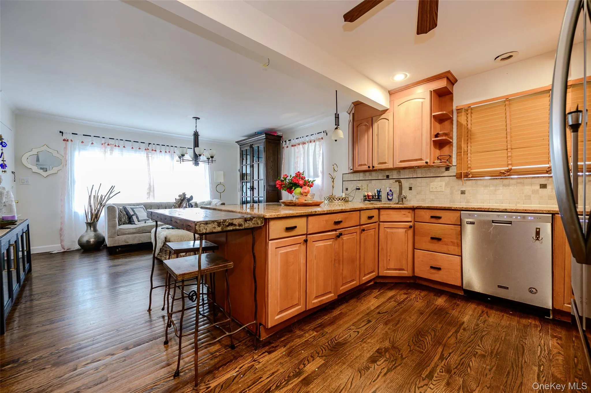 2477 Margaret Street, Hempstead, NY, 5 Bedrooms Bedrooms, 10 Rooms Rooms,2 BathroomsBathrooms,Residential,For Rent,Margaret,0,1000578 2477 Margaret Street, Hempstead, NY, 5 Bedrooms Bedrooms, 10 Rooms Rooms,2 BathroomsBathrooms,Residential,For Rent,Margaret,0,1000578