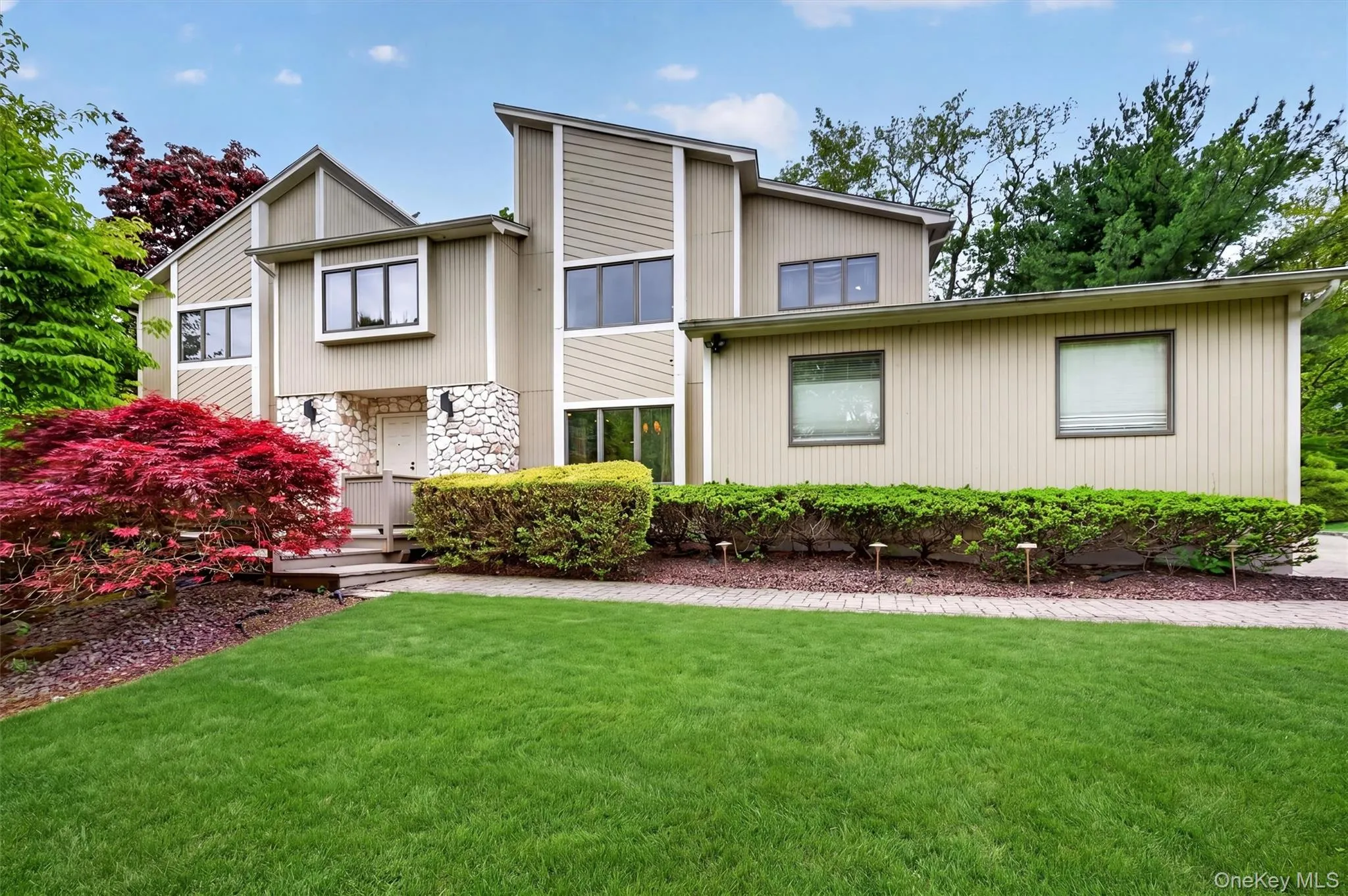 5 Lady Godiva Way, Clarkstown, NY, 5 Bedrooms Bedrooms, 18 Rooms Rooms,4 BathroomsBathrooms,Residential,For Rent,Lady Godiva,0,1000586 5 Lady Godiva Way, Clarkstown, NY, 5 Bedrooms Bedrooms, 18 Rooms Rooms,4 BathroomsBathrooms,Residential,For Rent,Lady Godiva,0,1000586