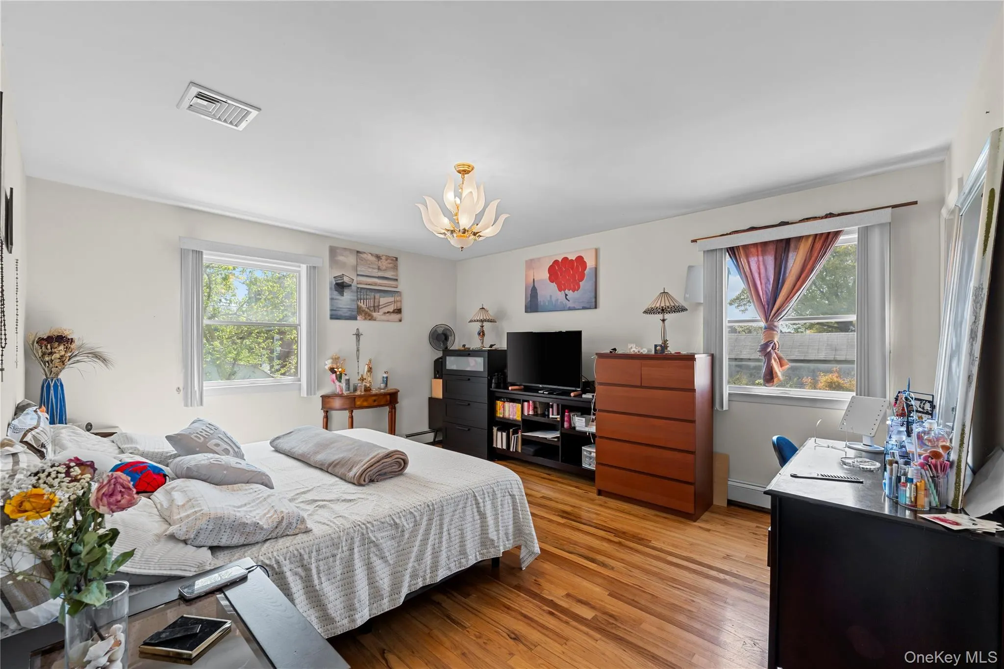 372 Madison Street, Hempstead, NY, 6 Bedrooms Bedrooms, 16 Rooms Rooms,5 BathroomsBathrooms,Residential,For Rent,Madison,0,KEY1000587 372 Madison Street, Hempstead, NY, 6 Bedrooms Bedrooms, 16 Rooms Rooms,5 BathroomsBathrooms,Residential,For Rent,Madison,0,KEY1000587