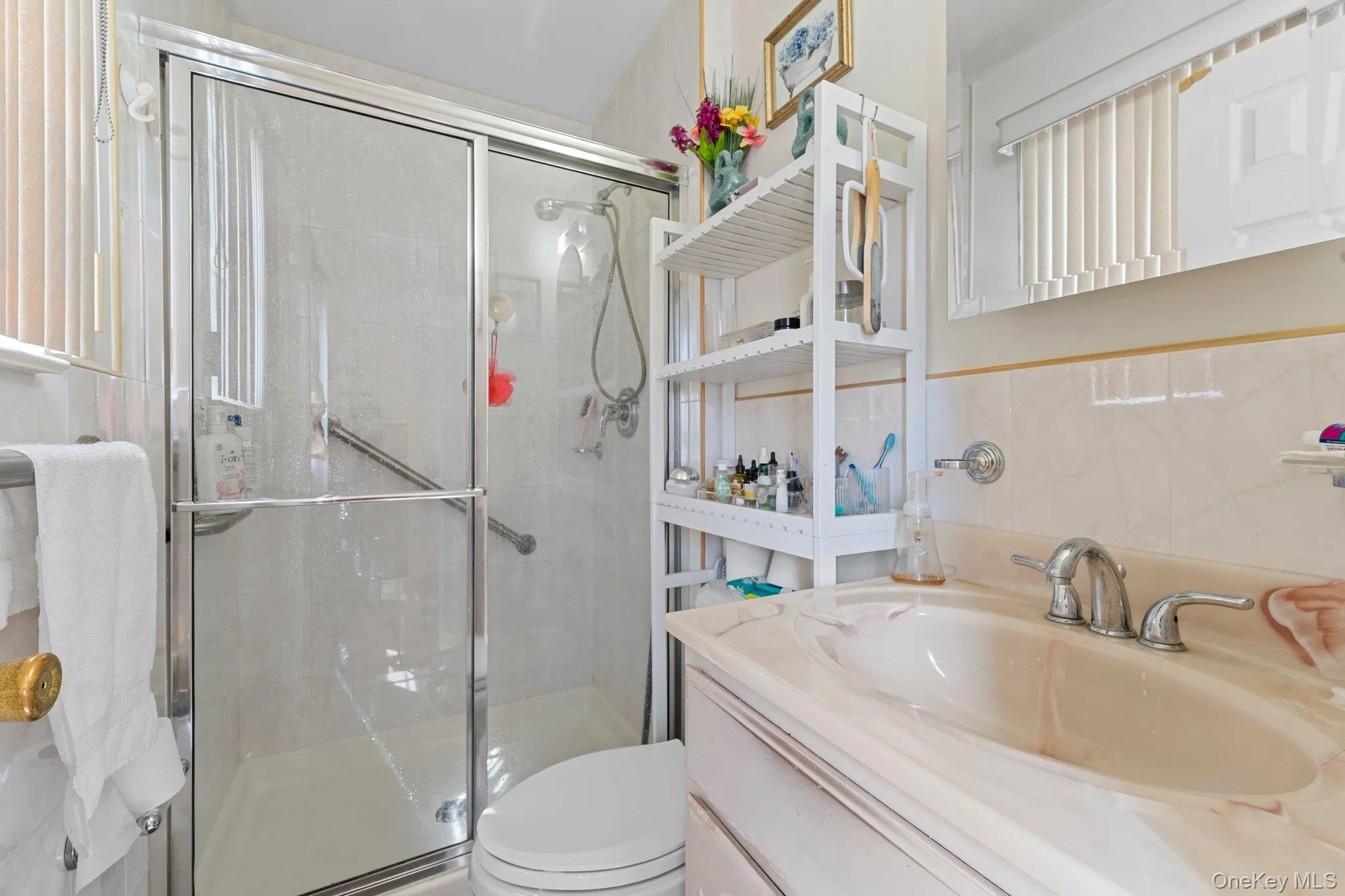 372 Madison Street, Hempstead, NY, 6 Bedrooms Bedrooms, 16 Rooms Rooms,5 BathroomsBathrooms,Residential,For Rent,Madison,0,KEY1000587 372 Madison Street, Hempstead, NY, 6 Bedrooms Bedrooms, 16 Rooms Rooms,5 BathroomsBathrooms,Residential,For Rent,Madison,0,KEY1000587