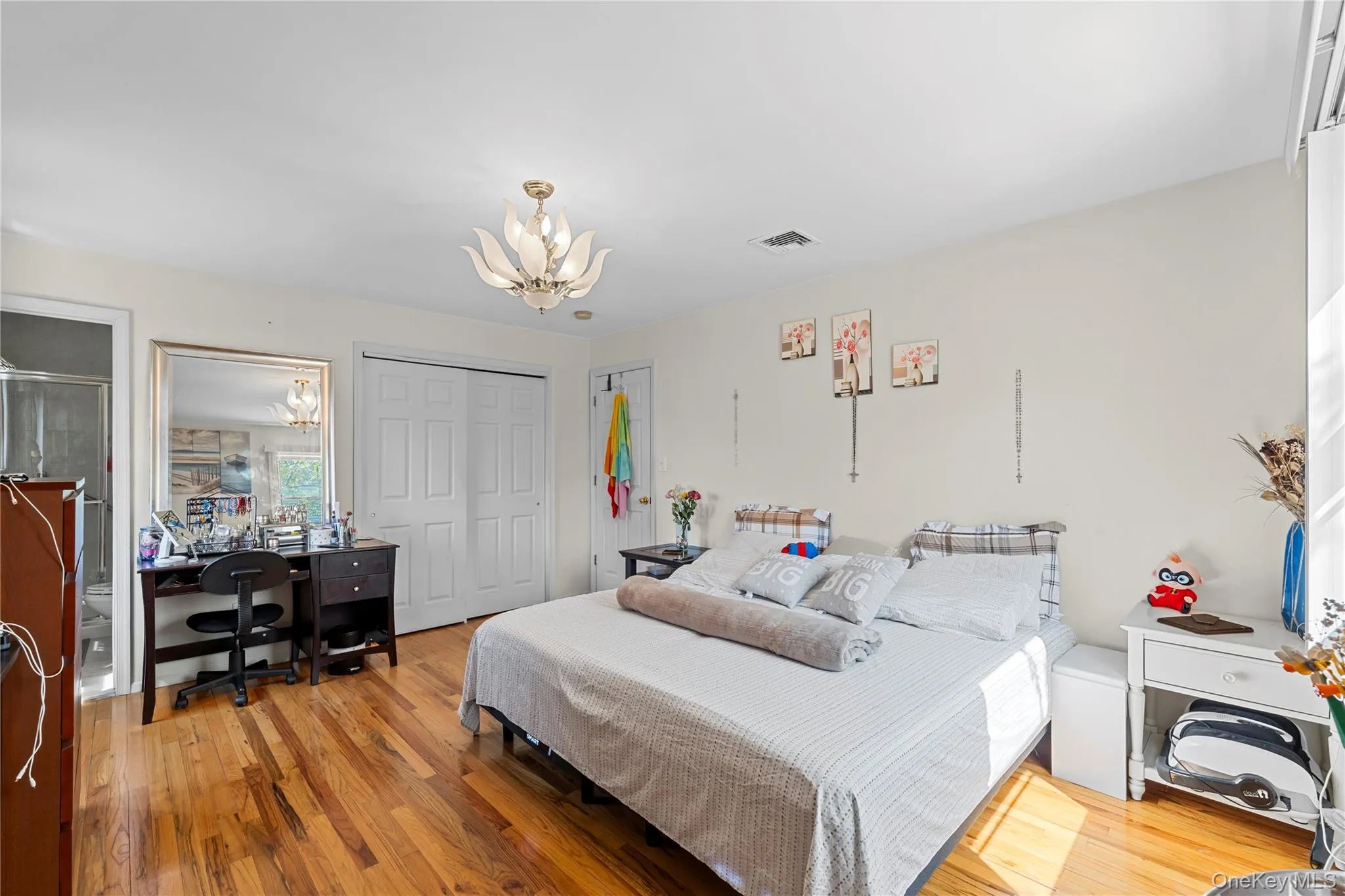 372 Madison Street, Hempstead, NY, 6 Bedrooms Bedrooms, 16 Rooms Rooms,5 BathroomsBathrooms,Residential,For Rent,Madison,0,KEY1000587 372 Madison Street, Hempstead, NY, 6 Bedrooms Bedrooms, 16 Rooms Rooms,5 BathroomsBathrooms,Residential,For Rent,Madison,0,KEY1000587