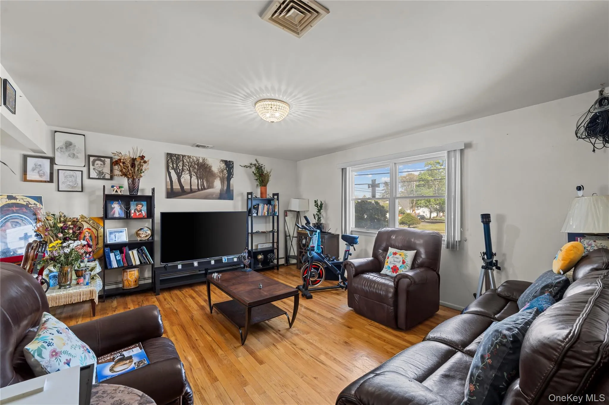 372 Madison Street, Hempstead, NY, 6 Bedrooms Bedrooms, 16 Rooms Rooms,5 BathroomsBathrooms,Residential,For Rent,Madison,0,KEY1000587 372 Madison Street, Hempstead, NY, 6 Bedrooms Bedrooms, 16 Rooms Rooms,5 BathroomsBathrooms,Residential,For Rent,Madison,0,KEY1000587