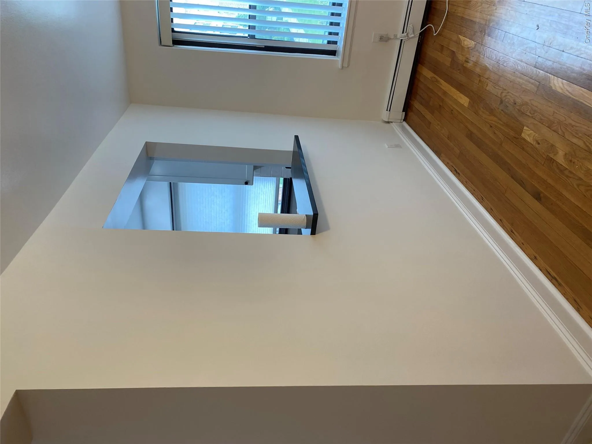 One Jefferson Avenue, Hempstead, NY, 2 Bedrooms Bedrooms, 4 Rooms Rooms,1 BathroomBathrooms,Residential Lease,For Rent,Jefferson,0,1000589 One Jefferson Avenue, Hempstead, NY, 2 Bedrooms Bedrooms, 4 Rooms Rooms,1 BathroomBathrooms,Residential Lease,For Rent,Jefferson,0,1000589