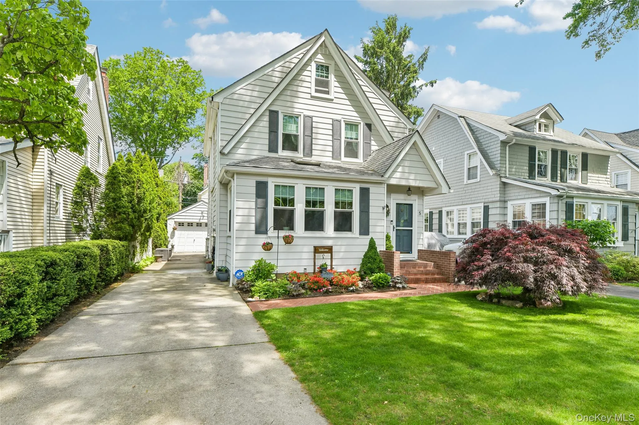 5 Bluebell Court, Hempstead, NY, 3 Bedrooms Bedrooms, 7 Rooms Rooms,1 BathroomBathrooms,Residential,For Rent,Bluebell,0,1000597 5 Bluebell Court, Hempstead, NY, 3 Bedrooms Bedrooms, 7 Rooms Rooms,1 BathroomBathrooms,Residential,For Rent,Bluebell,0,1000597