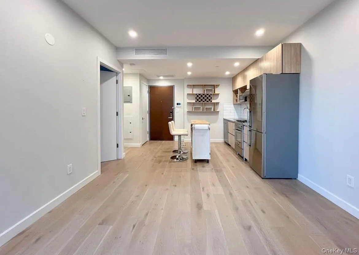 1433 31st Avenue, New York, NY, 1 Bedroom Bedrooms, 4 Rooms Rooms,1 BathroomBathrooms,Residential Lease,For Rent,31st,0,1000600 1433 31st Avenue, New York, NY, 1 Bedroom Bedrooms, 4 Rooms Rooms,1 BathroomBathrooms,Residential Lease,For Rent,31st,0,1000600