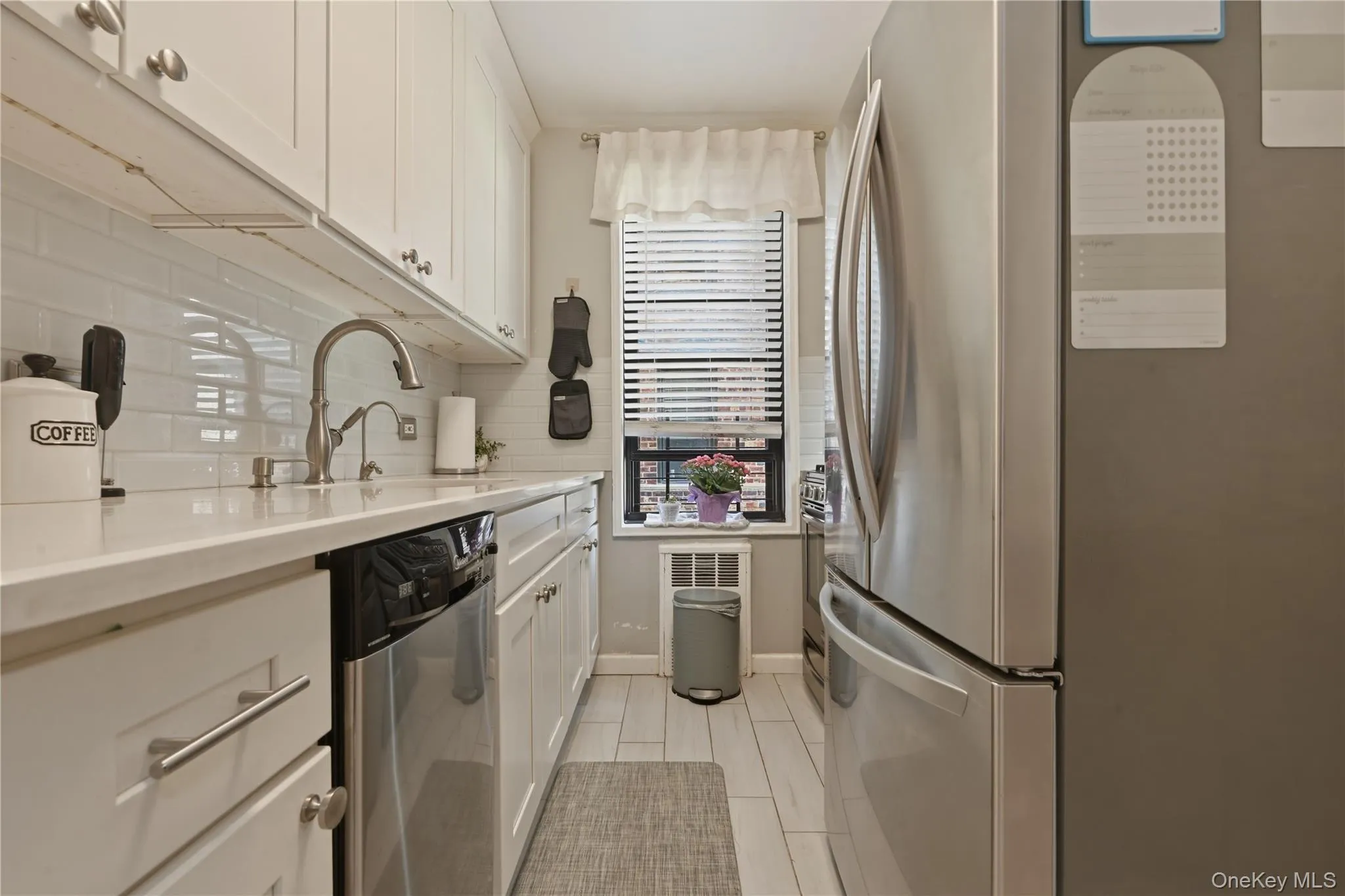 226-26 Union Turnpike, New York, NY, 1 Bedroom Bedrooms, 4 Rooms Rooms,1 BathroomBathrooms,Residential,For Rent,Union,0,1000603 226-26 Union Turnpike, New York, NY, 1 Bedroom Bedrooms, 4 Rooms Rooms,1 BathroomBathrooms,Residential,For Rent,Union,0,1000603