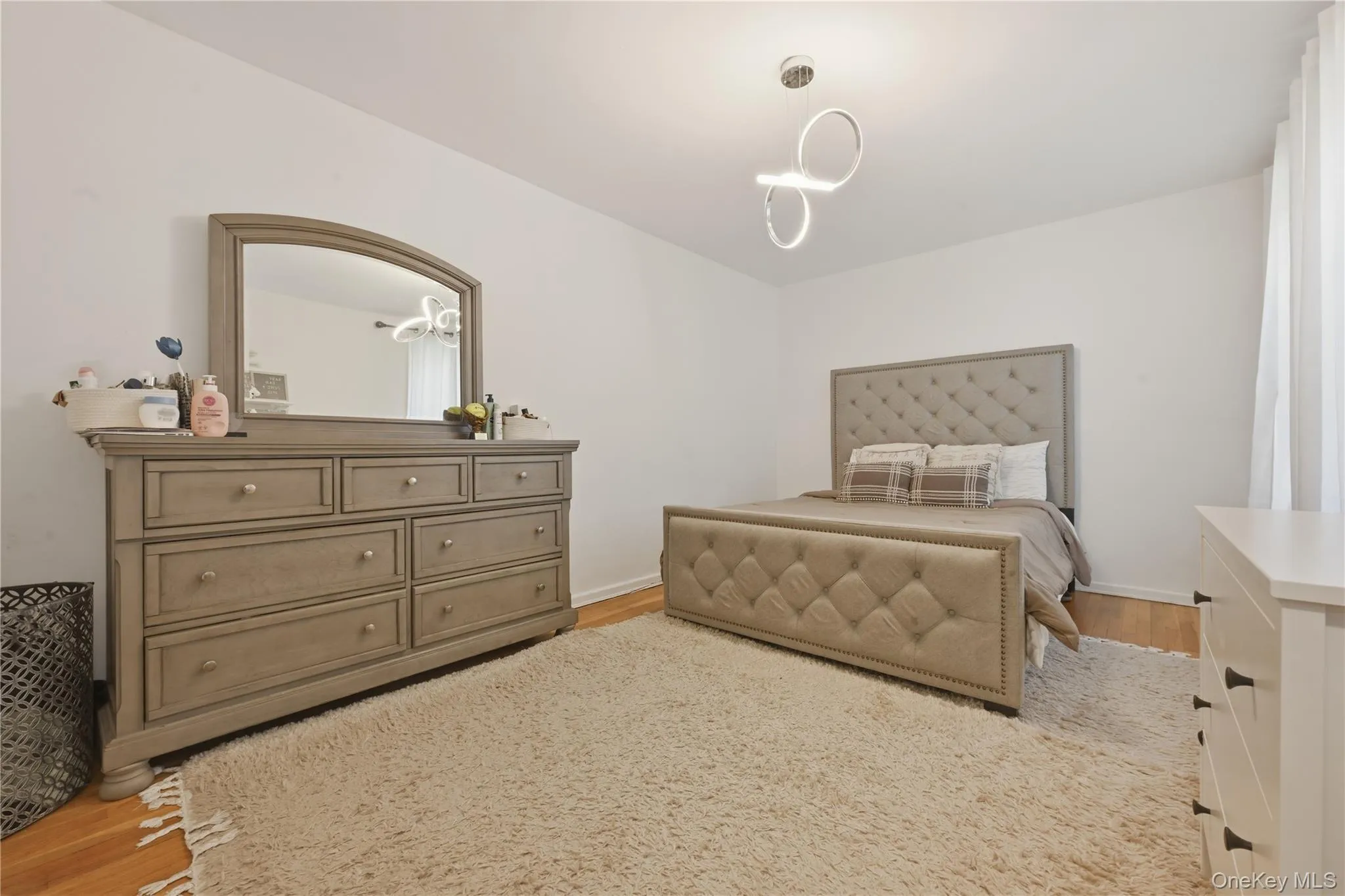 226-26 Union Turnpike, New York, NY, 1 Bedroom Bedrooms, 4 Rooms Rooms,1 BathroomBathrooms,Residential,For Rent,Union,0,1000603 226-26 Union Turnpike, New York, NY, 1 Bedroom Bedrooms, 4 Rooms Rooms,1 BathroomBathrooms,Residential,For Rent,Union,0,1000603