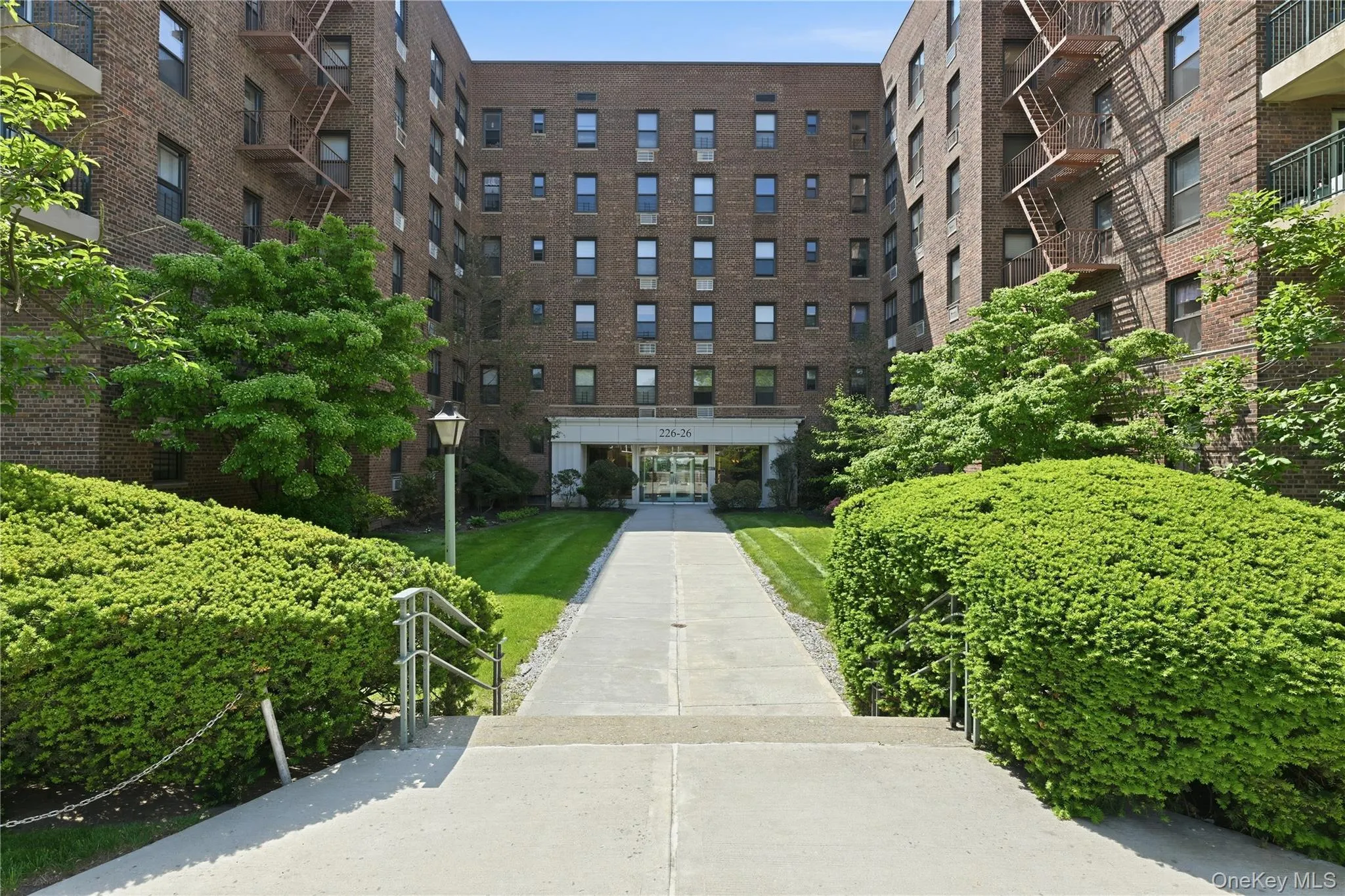 226-26 Union Turnpike, New York, NY, 1 Bedroom Bedrooms, 4 Rooms Rooms,1 BathroomBathrooms,Residential,For Rent,Union,0,1000603 226-26 Union Turnpike, New York, NY, 1 Bedroom Bedrooms, 4 Rooms Rooms,1 BathroomBathrooms,Residential,For Rent,Union,0,1000603