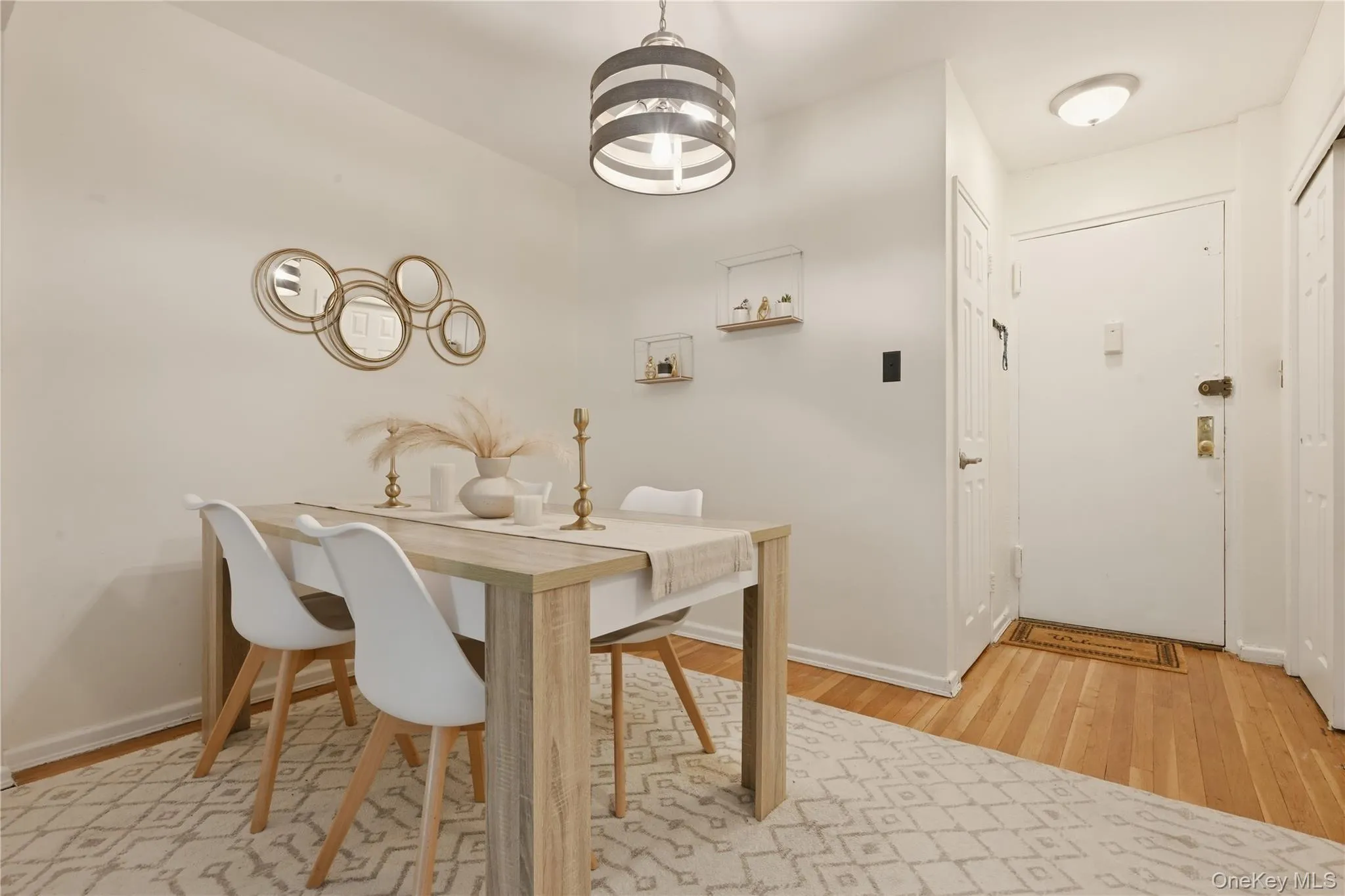 226-26 Union Turnpike, New York, NY, 1 Bedroom Bedrooms, 4 Rooms Rooms,1 BathroomBathrooms,Residential,For Rent,Union,0,1000603 226-26 Union Turnpike, New York, NY, 1 Bedroom Bedrooms, 4 Rooms Rooms,1 BathroomBathrooms,Residential,For Rent,Union,0,1000603