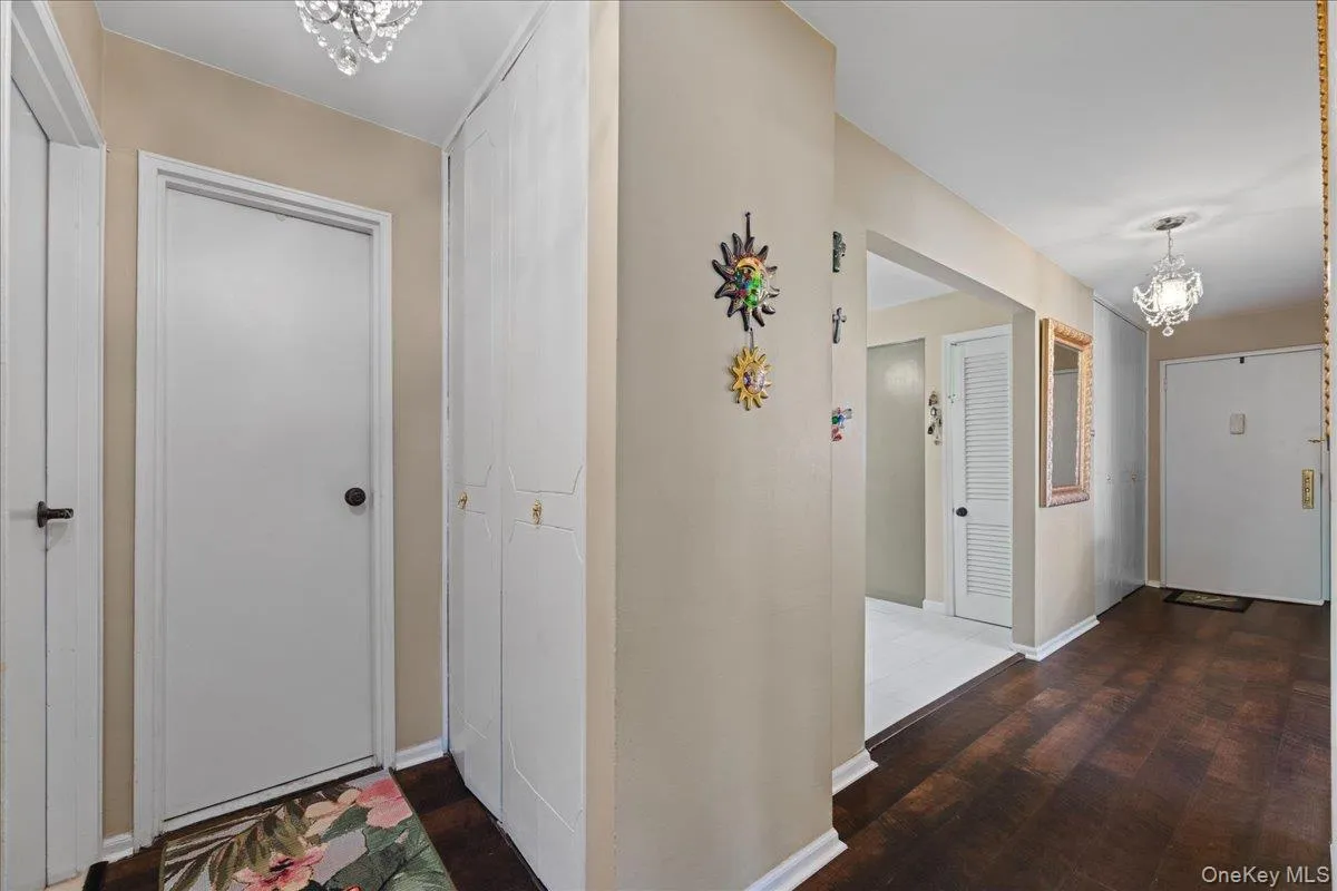 20 Bon Aire Circle, Ramapo, NY, 2 Bedrooms Bedrooms, 4 Rooms Rooms,1 BathroomBathrooms,Residential,For Rent,Bon Aire,0,1000606 20 Bon Aire Circle, Ramapo, NY, 2 Bedrooms Bedrooms, 4 Rooms Rooms,1 BathroomBathrooms,Residential,For Rent,Bon Aire,0,1000606