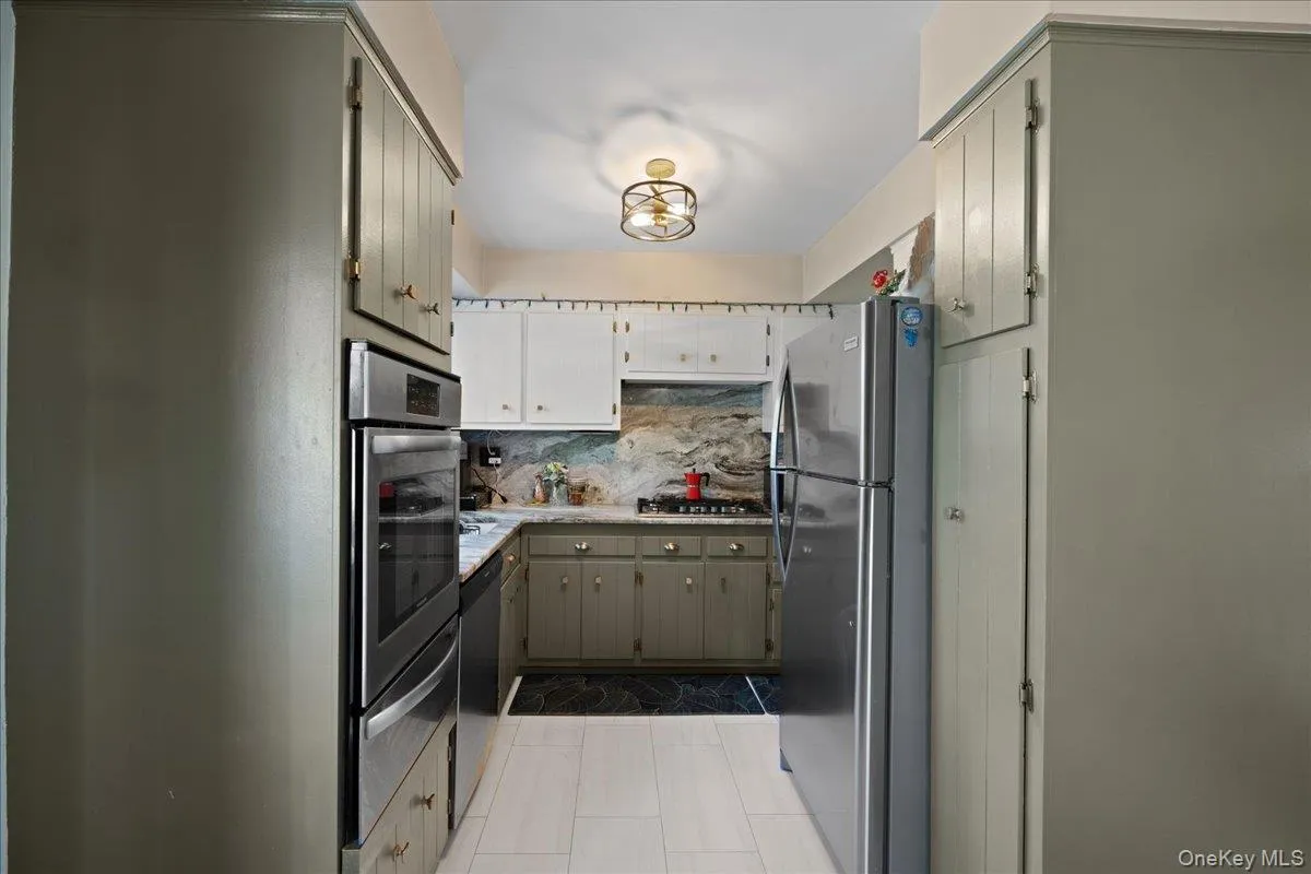 20 Bon Aire Circle, Ramapo, NY, 2 Bedrooms Bedrooms, 4 Rooms Rooms,1 BathroomBathrooms,Residential,For Rent,Bon Aire,0,1000606 20 Bon Aire Circle, Ramapo, NY, 2 Bedrooms Bedrooms, 4 Rooms Rooms,1 BathroomBathrooms,Residential,For Rent,Bon Aire,0,1000606