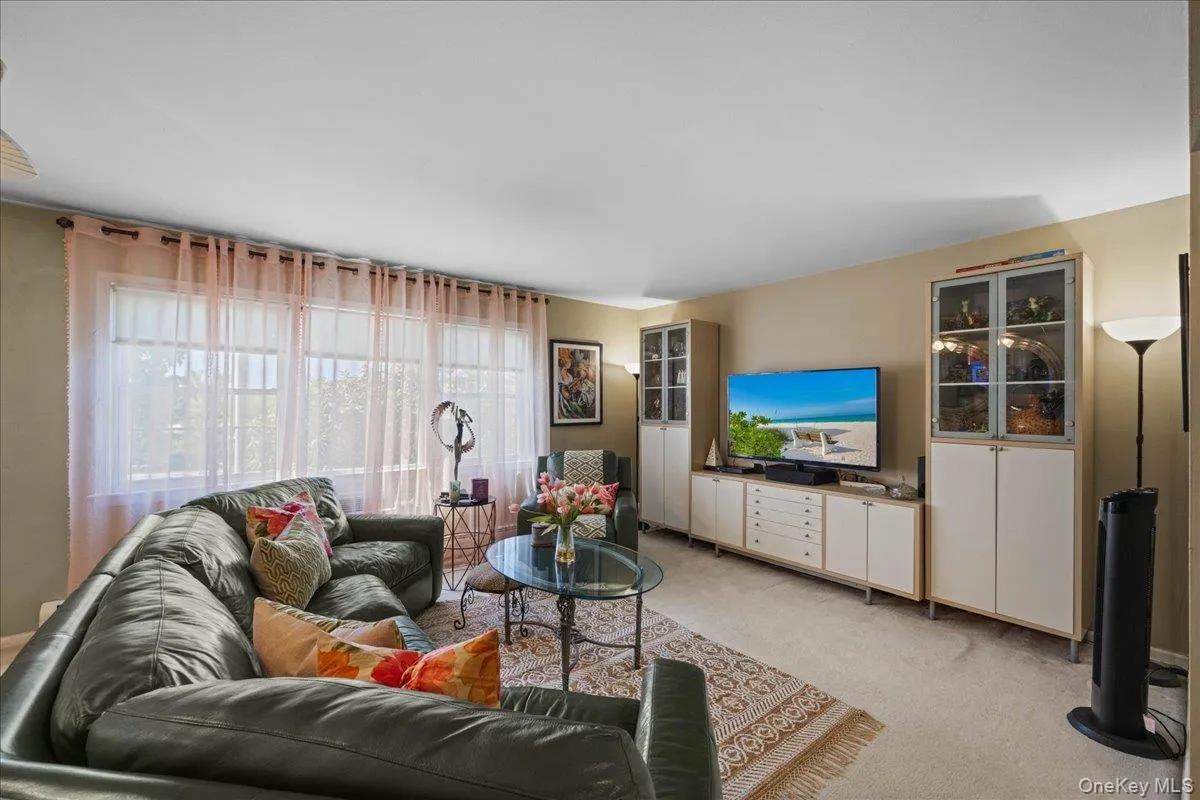 20 Bon Aire Circle, Ramapo, NY, 2 Bedrooms Bedrooms, 4 Rooms Rooms,1 BathroomBathrooms,Residential,For Rent,Bon Aire,0,1000606 20 Bon Aire Circle, Ramapo, NY, 2 Bedrooms Bedrooms, 4 Rooms Rooms,1 BathroomBathrooms,Residential,For Rent,Bon Aire,0,1000606
