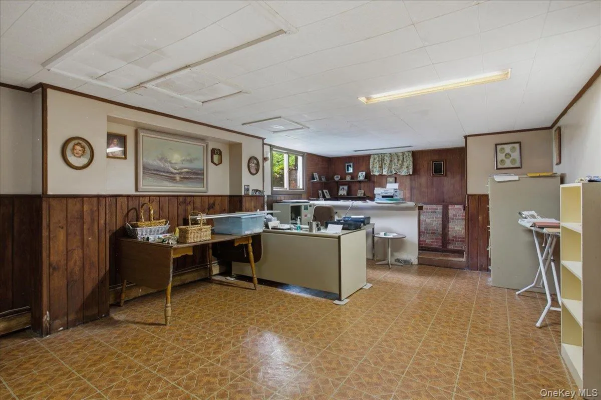 41 Greentree Drive, Hyde Park, NY, 3 Bedrooms Bedrooms, 6 Rooms Rooms,2 BathroomsBathrooms,Residential,For Rent,Greentree,0,1000607 41 Greentree Drive, Hyde Park, NY, 3 Bedrooms Bedrooms, 6 Rooms Rooms,2 BathroomsBathrooms,Residential,For Rent,Greentree,0,1000607