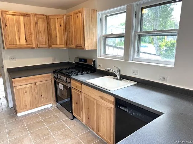 100 Innis Avenue, Poughkeepsie, NY, 3 Bedrooms Bedrooms, 10 Rooms Rooms,2 BathroomsBathrooms,Residential,For Rent,Innis,0,1000609 100 Innis Avenue, Poughkeepsie, NY, 3 Bedrooms Bedrooms, 10 Rooms Rooms,2 BathroomsBathrooms,Residential,For Rent,Innis,0,1000609