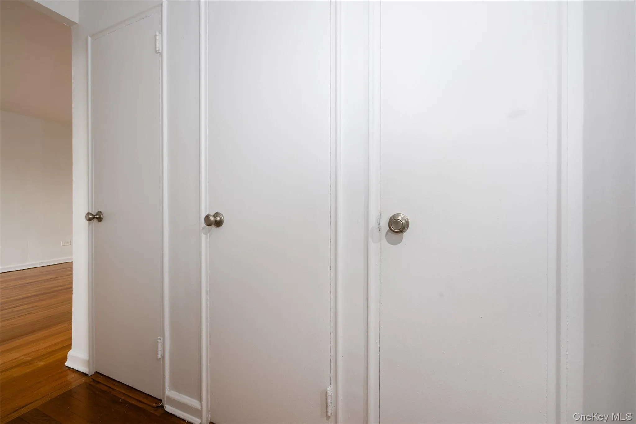 103-25 68th Avenue, New York, NY, 4 Rooms Rooms,1 BathroomBathrooms,Residential,For Rent,68th,0,1000616 103-25 68th Avenue, New York, NY, 4 Rooms Rooms,1 BathroomBathrooms,Residential,For Rent,68th,0,1000616