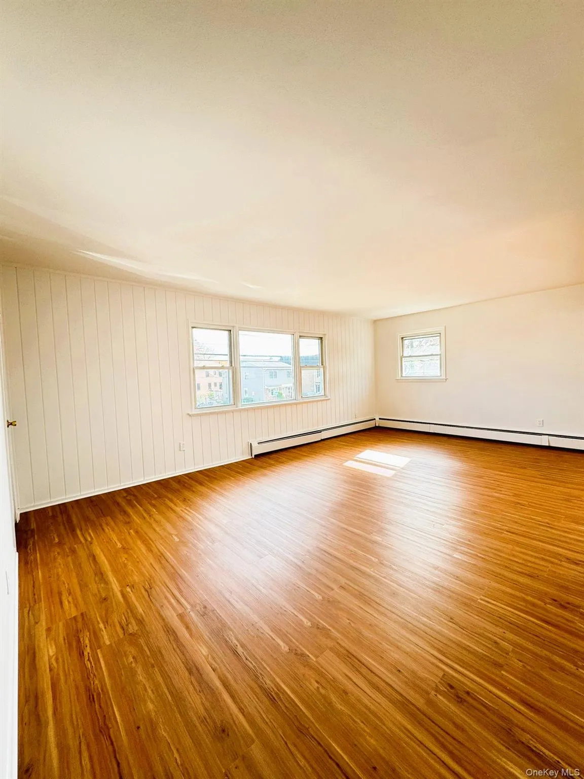 131 Roslyn Road, North Hempstead, NY, 3 Bedrooms Bedrooms, 6 Rooms Rooms,2 BathroomsBathrooms,Residential Lease,For Rent,Roslyn,0,1000619 131 Roslyn Road, North Hempstead, NY, 3 Bedrooms Bedrooms, 6 Rooms Rooms,2 BathroomsBathrooms,Residential Lease,For Rent,Roslyn,0,1000619