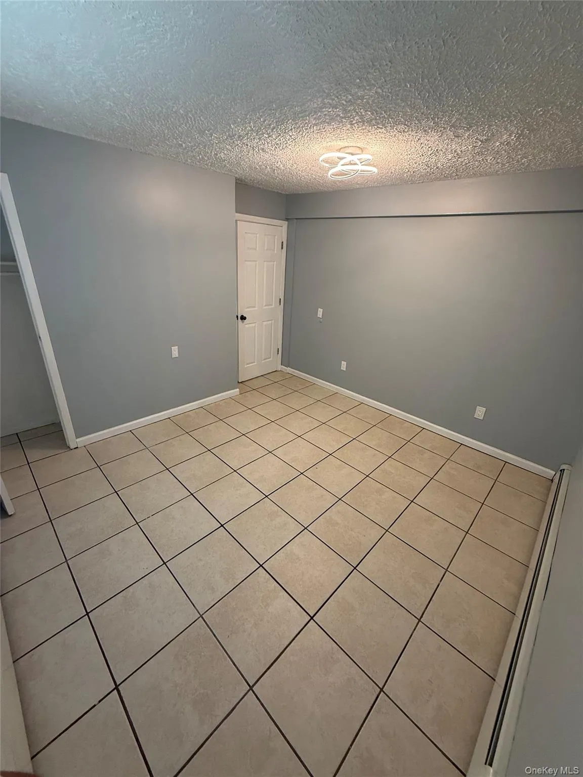 480 Saint Johns Street, Islip, NY, 3 Bedrooms Bedrooms, 5 Rooms Rooms,1 BathroomBathrooms,Residential Lease,For Rent,Saint Johns,0,1000625 480 Saint Johns Street, Islip, NY, 3 Bedrooms Bedrooms, 5 Rooms Rooms,1 BathroomBathrooms,Residential Lease,For Rent,Saint Johns,0,1000625