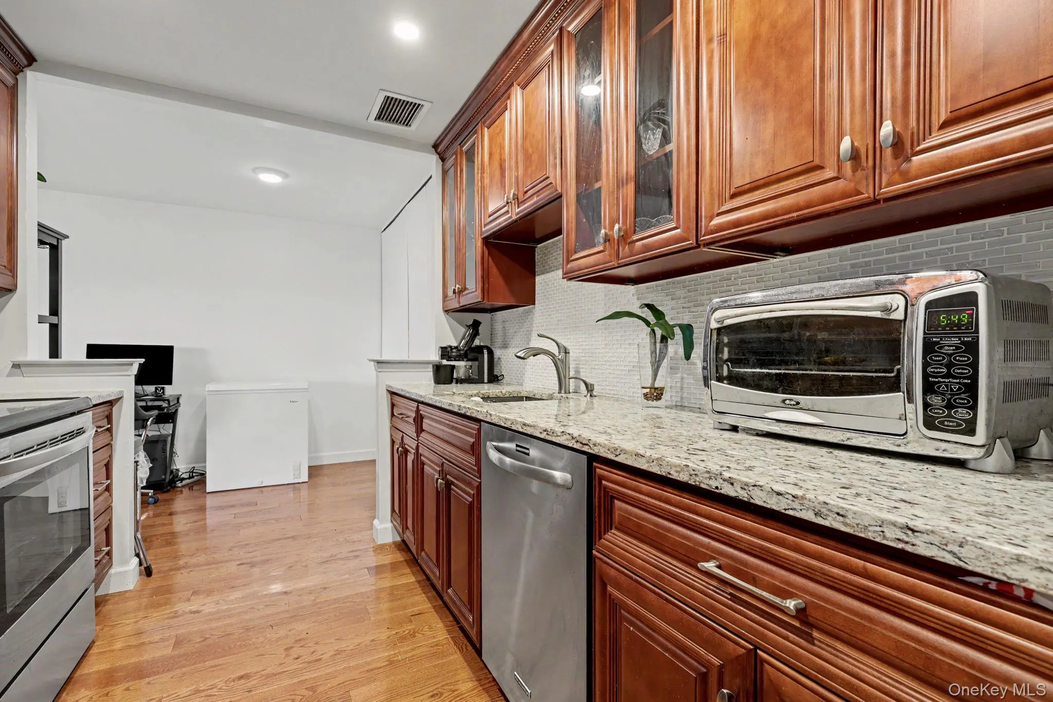 500 High Point Drive, Greenburgh, NY, 2 Bedrooms Bedrooms, 5 Rooms Rooms,2 BathroomsBathrooms,Residential,For Rent,High Point,0,1000629 500 High Point Drive, Greenburgh, NY, 2 Bedrooms Bedrooms, 5 Rooms Rooms,2 BathroomsBathrooms,Residential,For Rent,High Point,0,1000629
