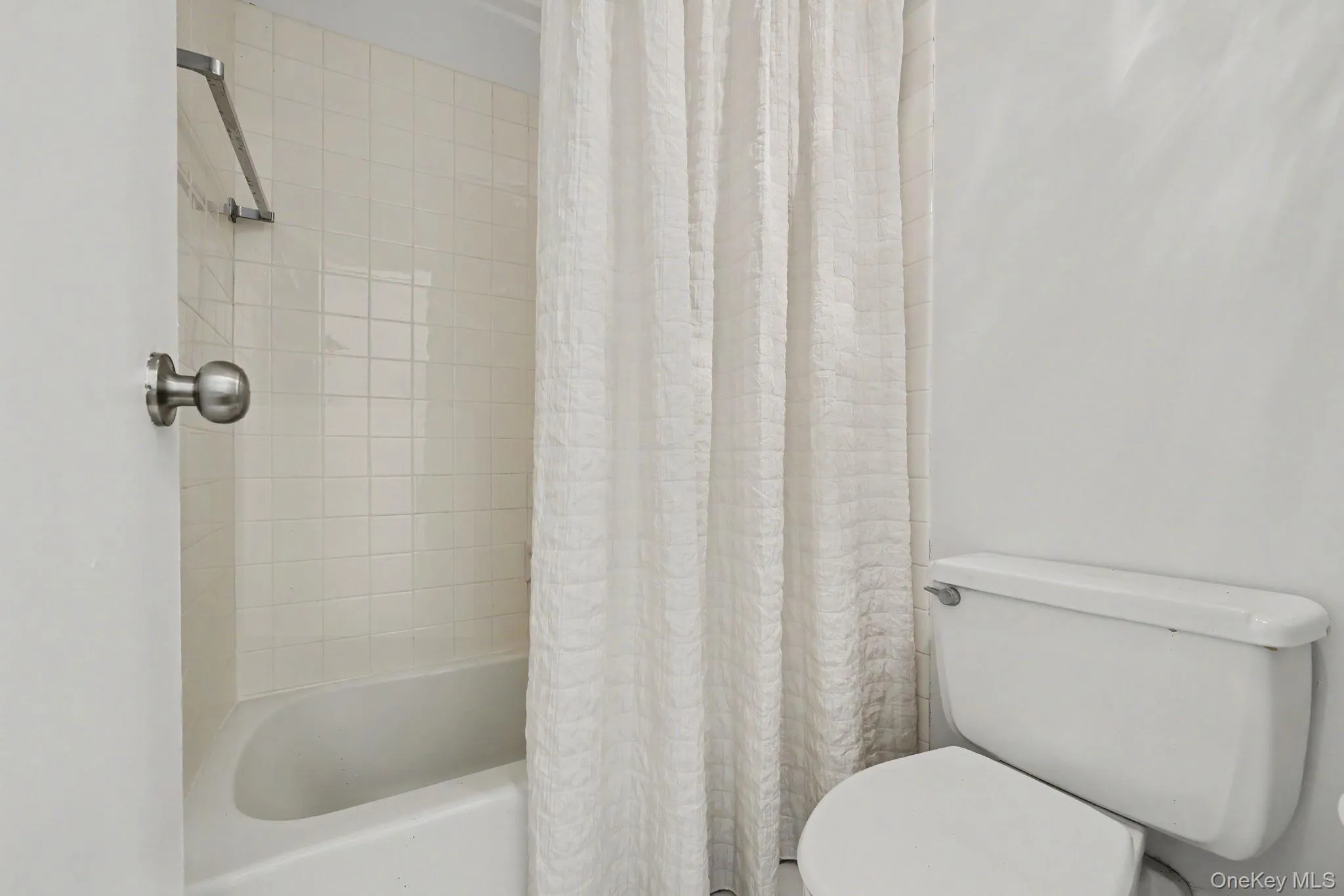 500 High Point Drive, Greenburgh, NY, 2 Bedrooms Bedrooms, 5 Rooms Rooms,2 BathroomsBathrooms,Residential,For Rent,High Point,0,1000629 500 High Point Drive, Greenburgh, NY, 2 Bedrooms Bedrooms, 5 Rooms Rooms,2 BathroomsBathrooms,Residential,For Rent,High Point,0,1000629