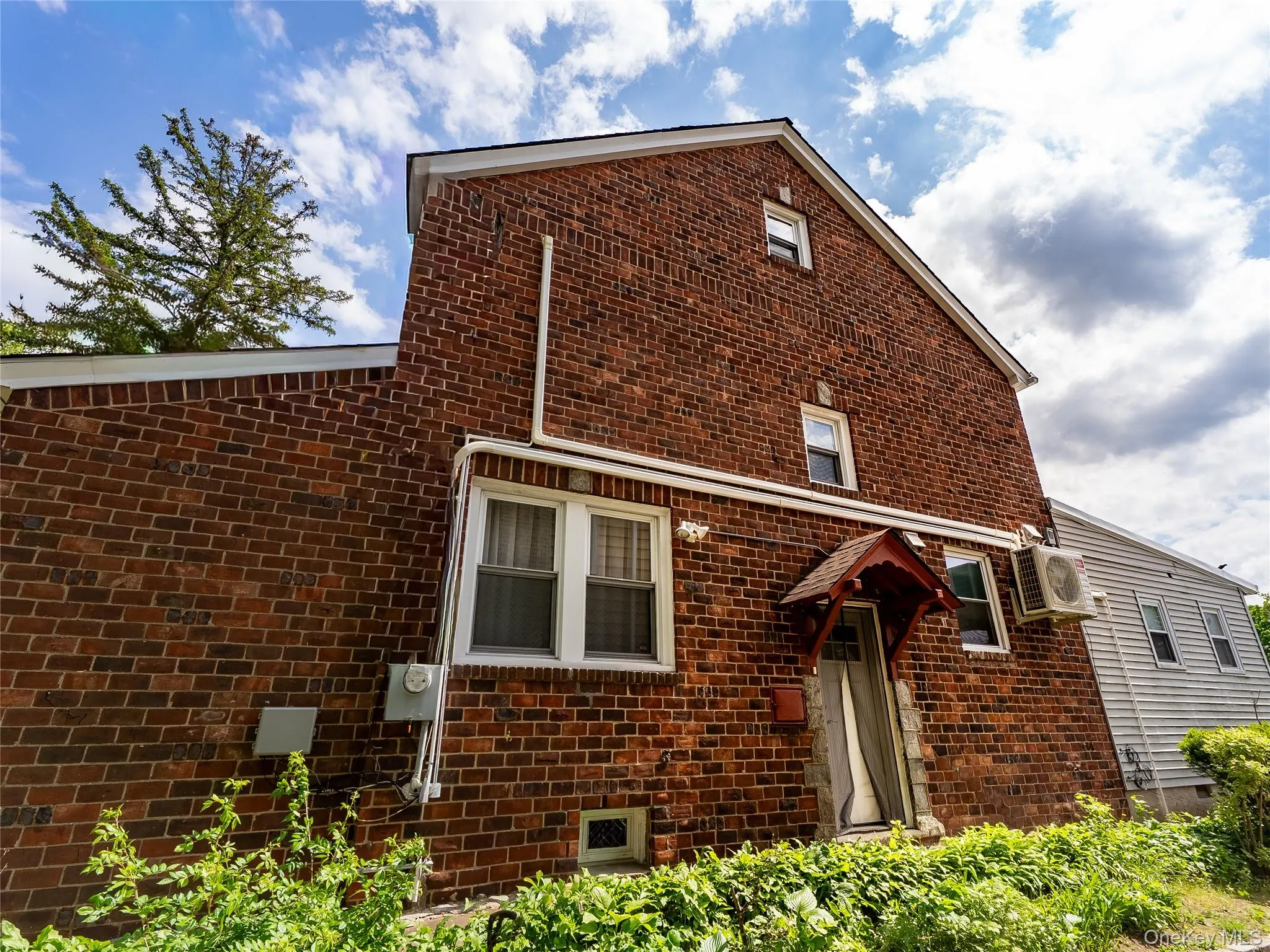 45-32 Westminster Road, North Hempstead, NY, 4 Bedrooms Bedrooms, 9 Rooms Rooms,2 BathroomsBathrooms,Residential Lease,For Rent,Westminster,0,1000630 45-32 Westminster Road, North Hempstead, NY, 4 Bedrooms Bedrooms, 9 Rooms Rooms,2 BathroomsBathrooms,Residential Lease,For Rent,Westminster,0,1000630
