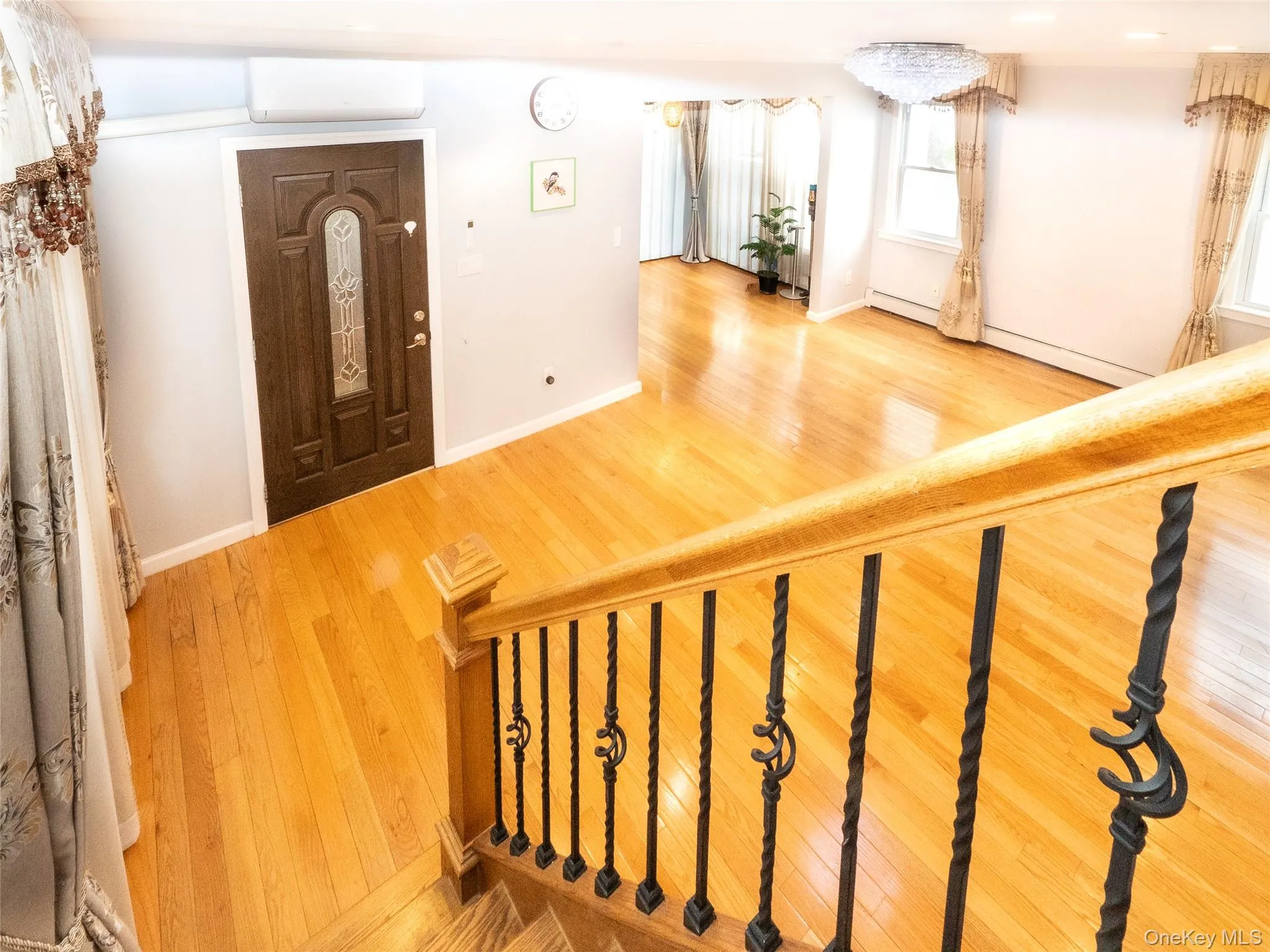 45-32 Westminster Road, North Hempstead, NY, 4 Bedrooms Bedrooms, 9 Rooms Rooms,2 BathroomsBathrooms,Residential Lease,For Rent,Westminster,0,1000630 45-32 Westminster Road, North Hempstead, NY, 4 Bedrooms Bedrooms, 9 Rooms Rooms,2 BathroomsBathrooms,Residential Lease,For Rent,Westminster,0,1000630