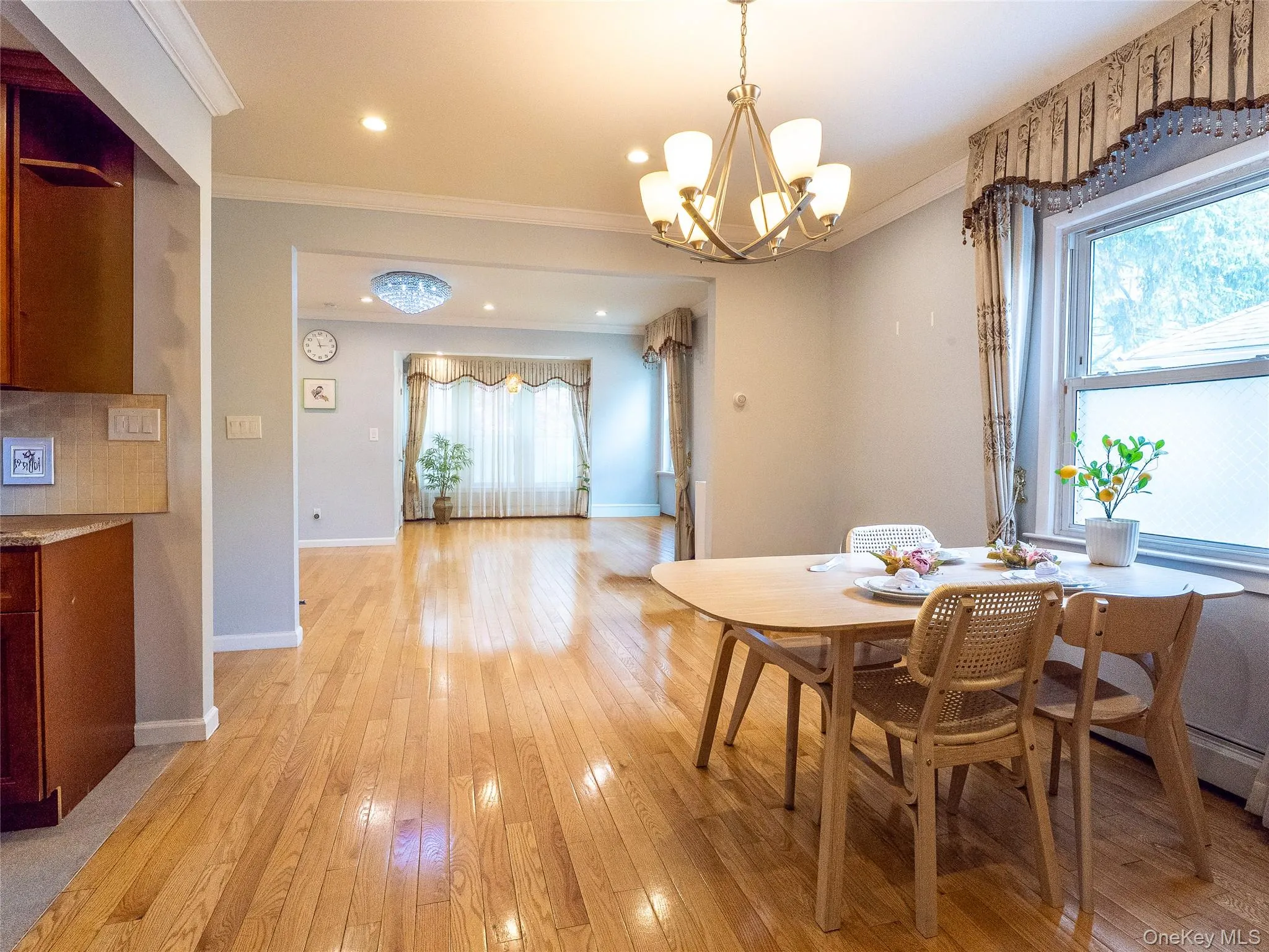 45-32 Westminster Road, North Hempstead, NY, 4 Bedrooms Bedrooms, 9 Rooms Rooms,2 BathroomsBathrooms,Residential Lease,For Rent,Westminster,0,1000630 45-32 Westminster Road, North Hempstead, NY, 4 Bedrooms Bedrooms, 9 Rooms Rooms,2 BathroomsBathrooms,Residential Lease,For Rent,Westminster,0,1000630