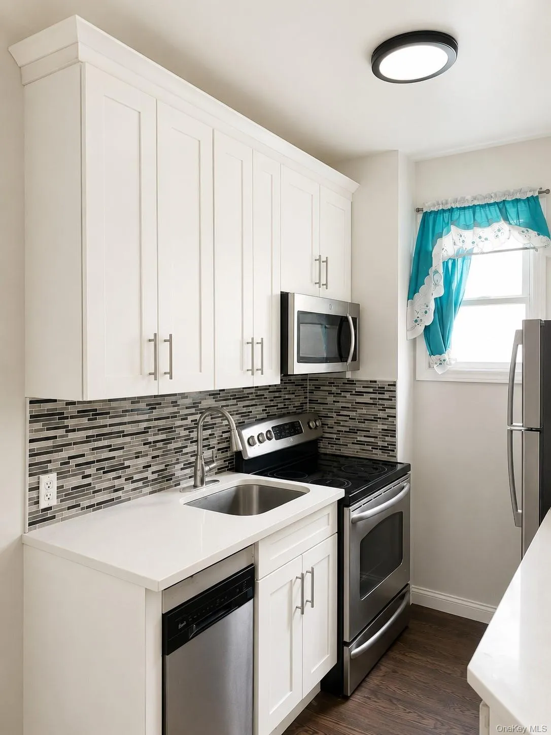 3216 Seymour Avenue, New York, NY, 7 Bedrooms Bedrooms, 11 Rooms Rooms,4 BathroomsBathrooms,Residential Lease,For Rent,Seymour,0,1000642 3216 Seymour Avenue, New York, NY, 7 Bedrooms Bedrooms, 11 Rooms Rooms,4 BathroomsBathrooms,Residential Lease,For Rent,Seymour,0,1000642
