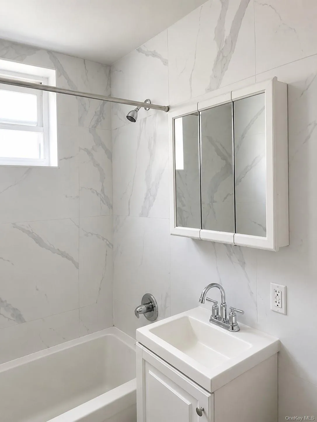 3216 Seymour Avenue, New York, NY, 7 Bedrooms Bedrooms, 11 Rooms Rooms,4 BathroomsBathrooms,Residential Lease,For Rent,Seymour,0,1000642 3216 Seymour Avenue, New York, NY, 7 Bedrooms Bedrooms, 11 Rooms Rooms,4 BathroomsBathrooms,Residential Lease,For Rent,Seymour,0,1000642