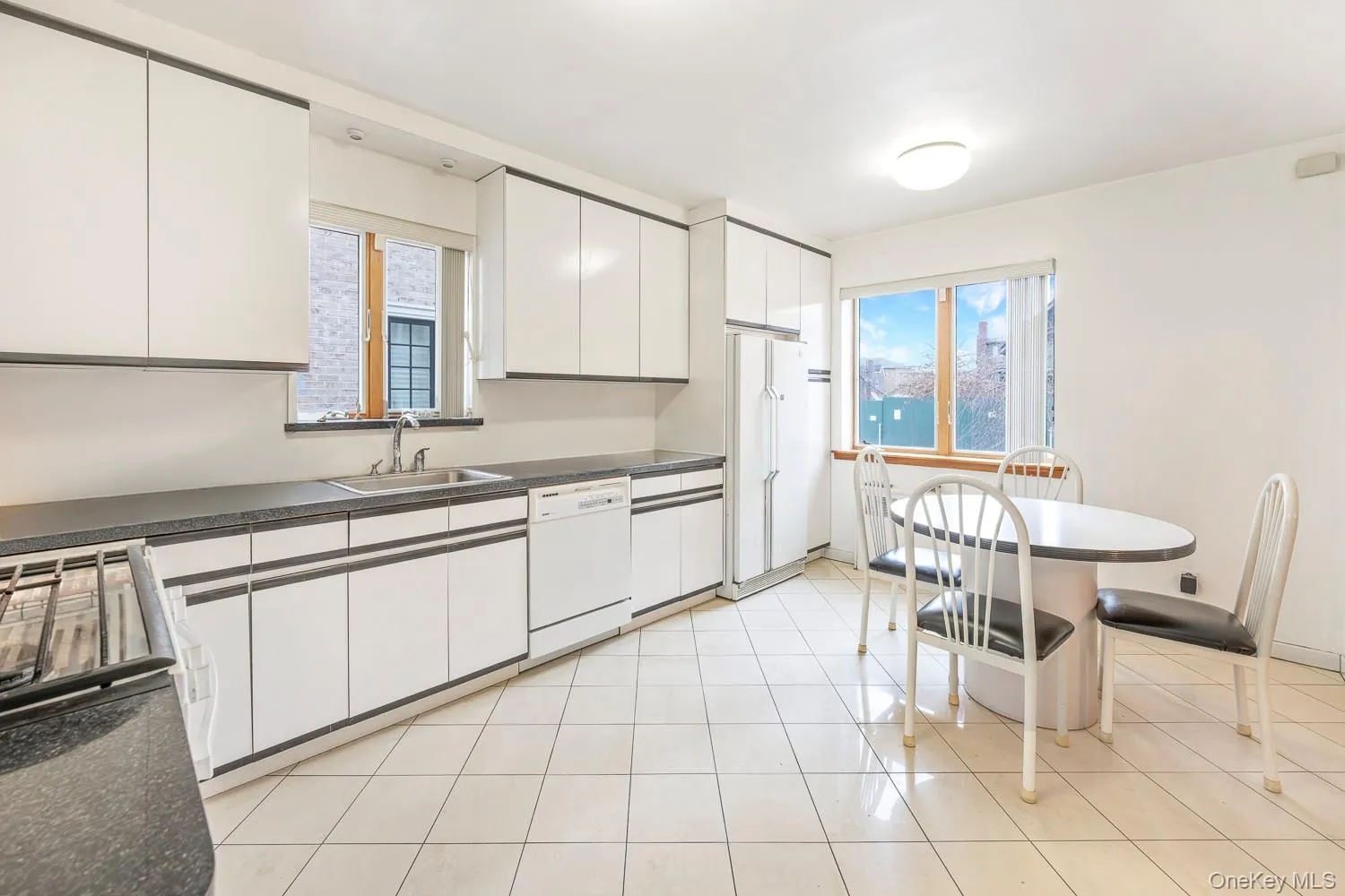 2145 74th Street, New York, NY, 4 Bedrooms Bedrooms, 11 Rooms Rooms,3 BathroomsBathrooms,Residential Sale,For Rent,74th,0,1000645 2145 74th Street, New York, NY, 4 Bedrooms Bedrooms, 11 Rooms Rooms,3 BathroomsBathrooms,Residential Sale,For Rent,74th,0,1000645