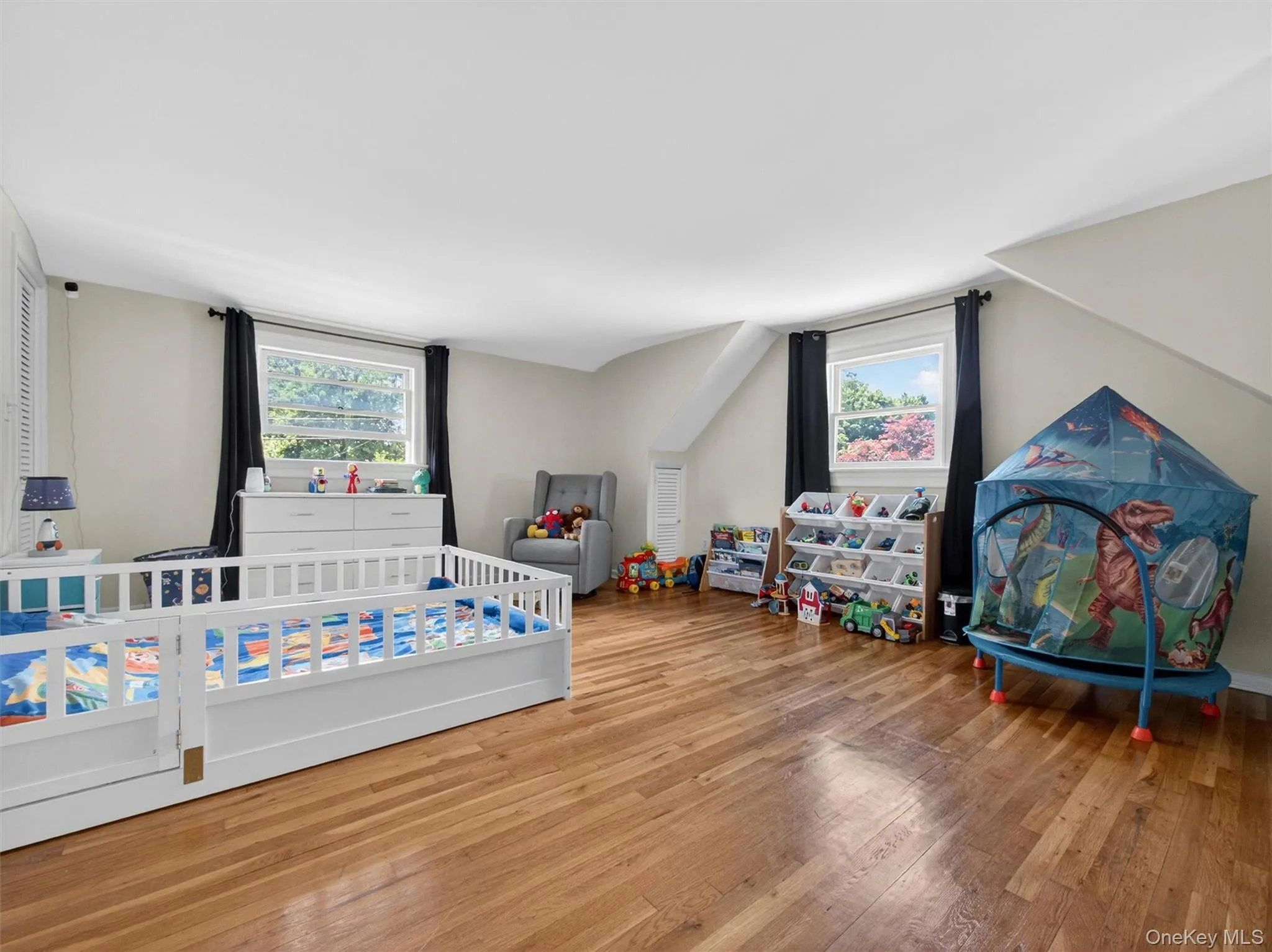 17 Grand Street, Clarkstown, NY, 4 Bedrooms Bedrooms, 8 Rooms Rooms,2 BathroomsBathrooms,Residential,For Rent,Grand,0,1000653 17 Grand Street, Clarkstown, NY, 4 Bedrooms Bedrooms, 8 Rooms Rooms,2 BathroomsBathrooms,Residential,For Rent,Grand,0,1000653