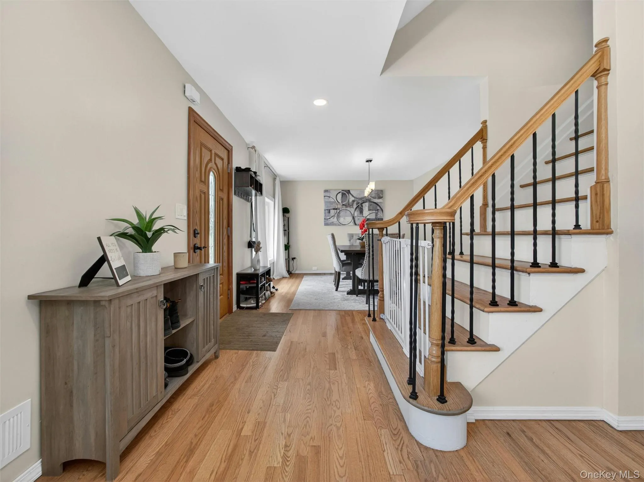 17 Grand Street, Clarkstown, NY, 4 Bedrooms Bedrooms, 8 Rooms Rooms,2 BathroomsBathrooms,Residential,For Rent,Grand,0,1000653 17 Grand Street, Clarkstown, NY, 4 Bedrooms Bedrooms, 8 Rooms Rooms,2 BathroomsBathrooms,Residential,For Rent,Grand,0,1000653