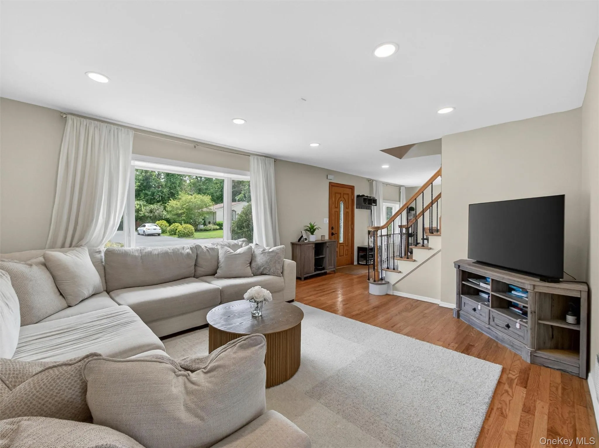 17 Grand Street, Clarkstown, NY, 4 Bedrooms Bedrooms, 8 Rooms Rooms,2 BathroomsBathrooms,Residential,For Rent,Grand,0,1000653 17 Grand Street, Clarkstown, NY, 4 Bedrooms Bedrooms, 8 Rooms Rooms,2 BathroomsBathrooms,Residential,For Rent,Grand,0,1000653