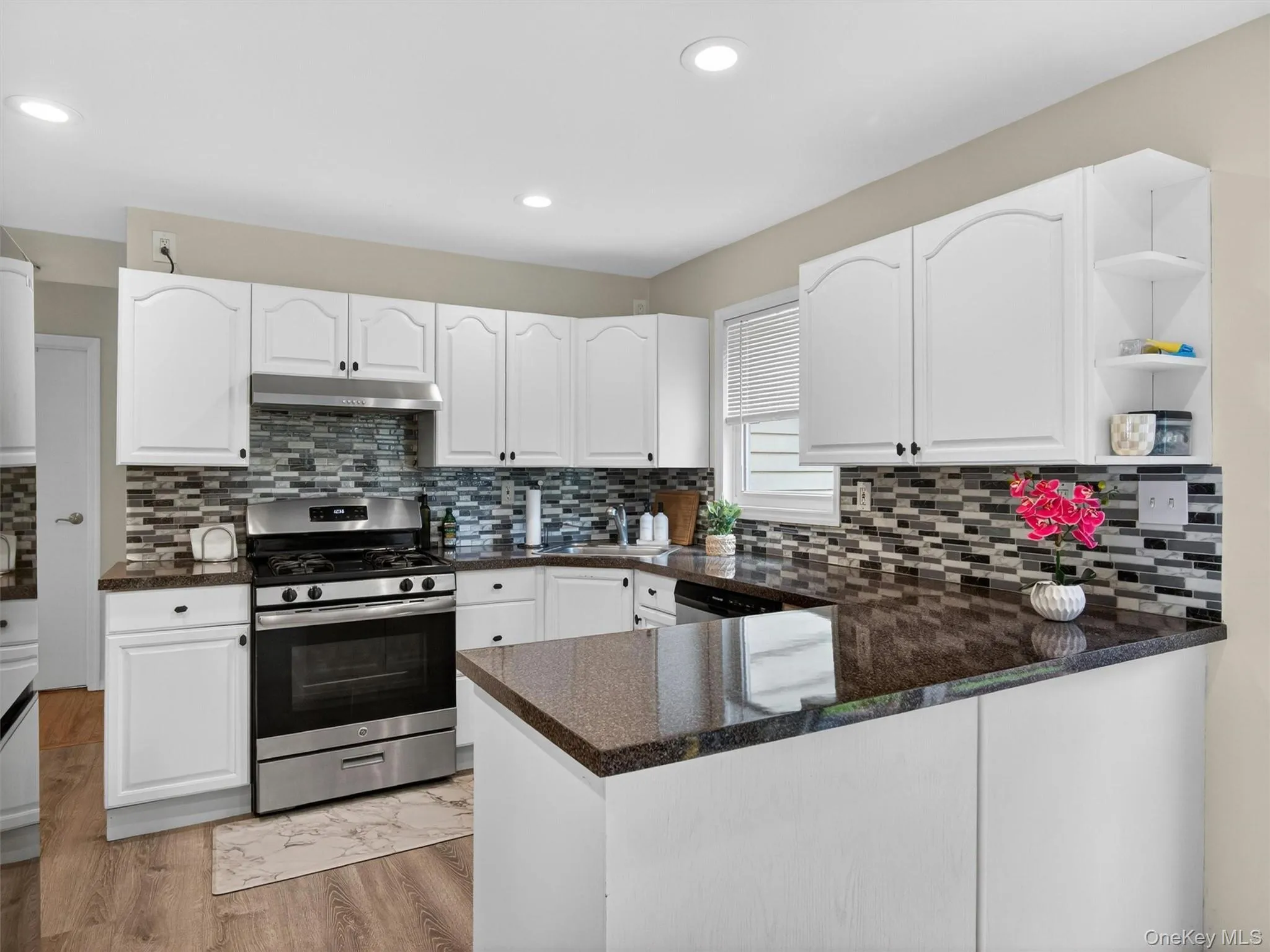 17 Grand Street, Clarkstown, NY, 4 Bedrooms Bedrooms, 8 Rooms Rooms,2 BathroomsBathrooms,Residential,For Rent,Grand,0,1000653 17 Grand Street, Clarkstown, NY, 4 Bedrooms Bedrooms, 8 Rooms Rooms,2 BathroomsBathrooms,Residential,For Rent,Grand,0,1000653