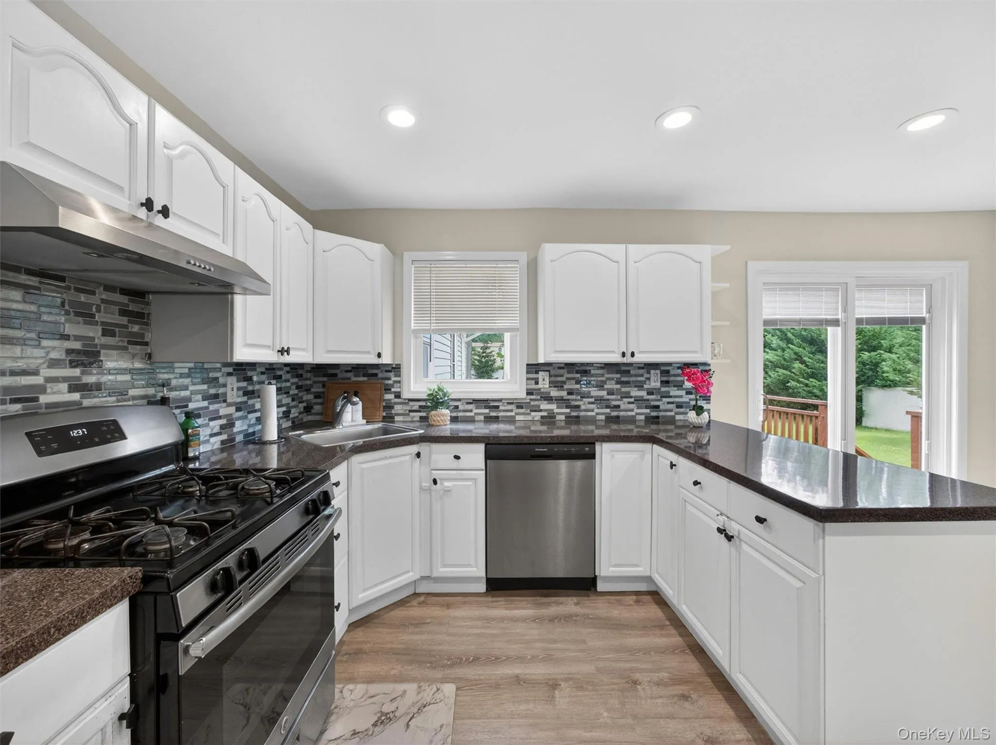17 Grand Street, Clarkstown, NY, 4 Bedrooms Bedrooms, 8 Rooms Rooms,2 BathroomsBathrooms,Residential,For Rent,Grand,0,1000653 17 Grand Street, Clarkstown, NY, 4 Bedrooms Bedrooms, 8 Rooms Rooms,2 BathroomsBathrooms,Residential,For Rent,Grand,0,1000653