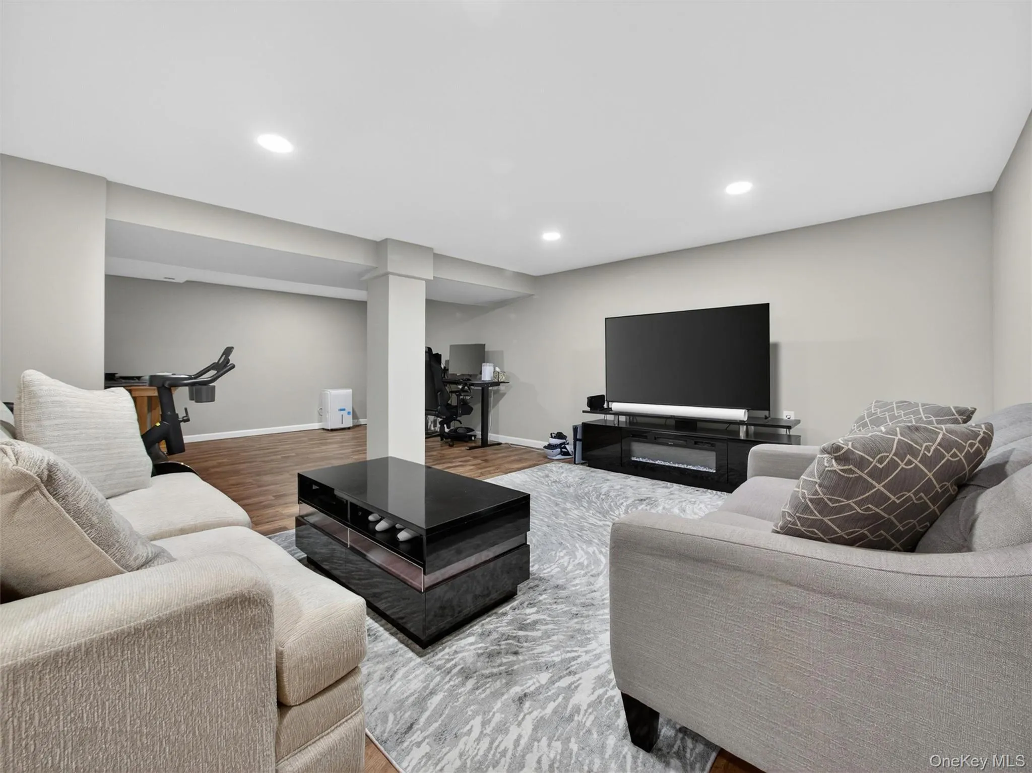 17 Grand Street, Clarkstown, NY, 4 Bedrooms Bedrooms, 8 Rooms Rooms,2 BathroomsBathrooms,Residential,For Rent,Grand,0,1000653 17 Grand Street, Clarkstown, NY, 4 Bedrooms Bedrooms, 8 Rooms Rooms,2 BathroomsBathrooms,Residential,For Rent,Grand,0,1000653