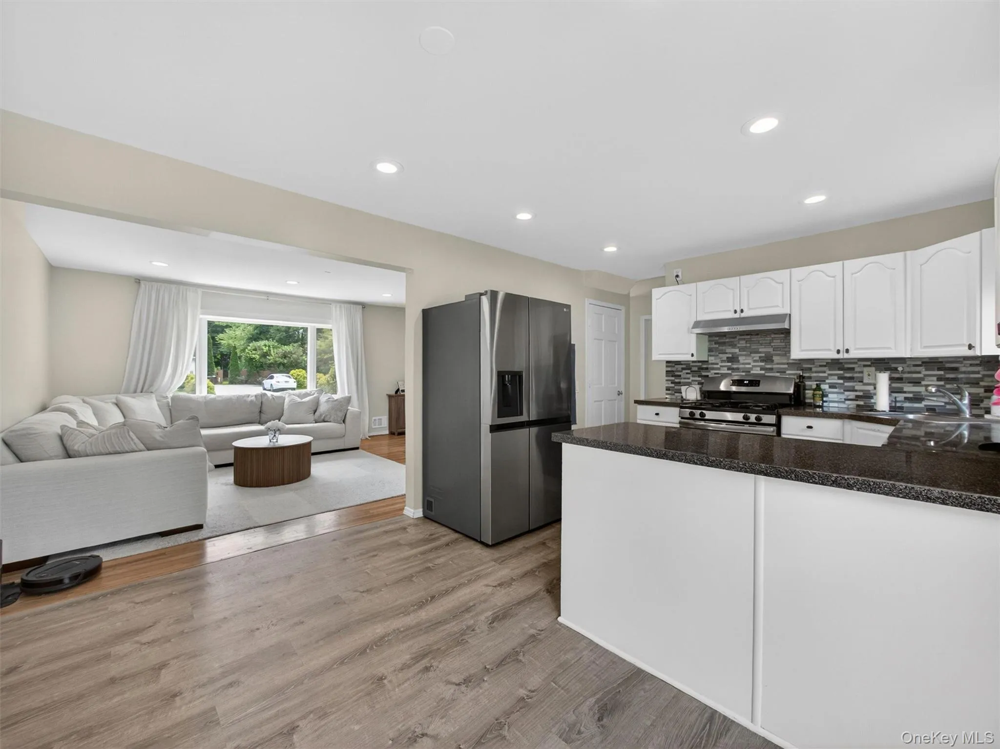 17 Grand Street, Clarkstown, NY, 4 Bedrooms Bedrooms, 8 Rooms Rooms,2 BathroomsBathrooms,Residential,For Rent,Grand,0,1000653 17 Grand Street, Clarkstown, NY, 4 Bedrooms Bedrooms, 8 Rooms Rooms,2 BathroomsBathrooms,Residential,For Rent,Grand,0,1000653