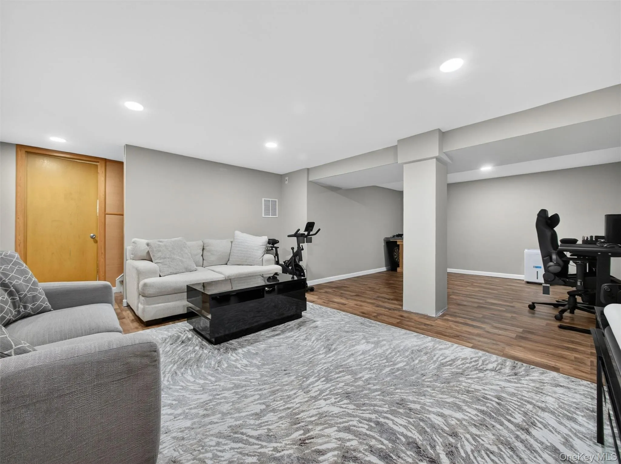 17 Grand Street, Clarkstown, NY, 4 Bedrooms Bedrooms, 8 Rooms Rooms,2 BathroomsBathrooms,Residential,For Rent,Grand,0,1000653 17 Grand Street, Clarkstown, NY, 4 Bedrooms Bedrooms, 8 Rooms Rooms,2 BathroomsBathrooms,Residential,For Rent,Grand,0,1000653