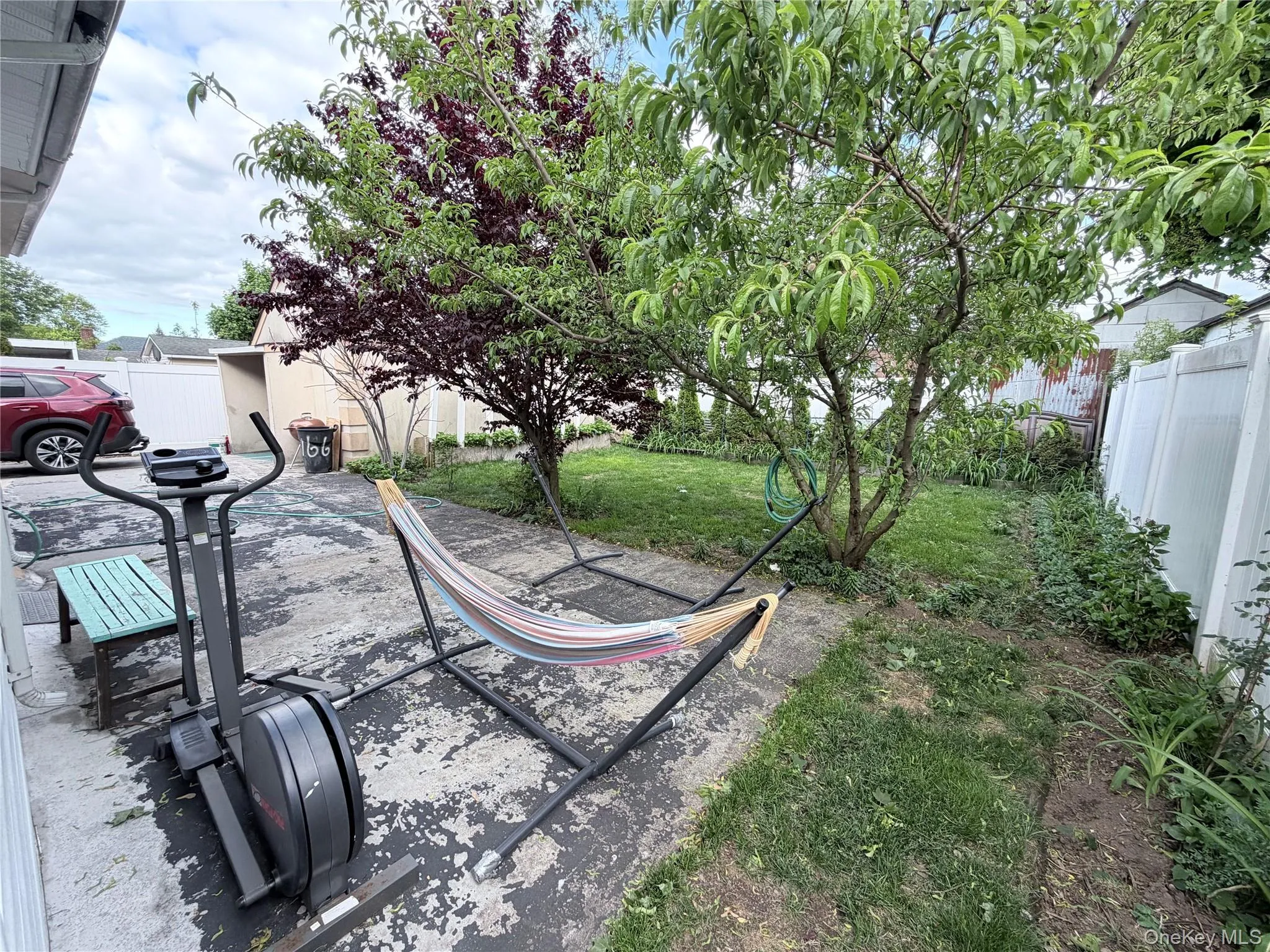 Beautiful backyard space where you can entertain your family and enjoy a BBQ, or grow herbs. Beautiful backyard space where you can entertain your family and enjoy a BBQ, or grow herbs.