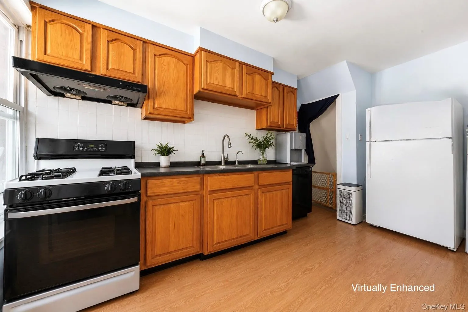 67139 Burns Street, New York, NY, 3 Bedrooms Bedrooms, 6 Rooms Rooms,2 BathroomsBathrooms,Residential Sale,For Rent,Burns,0,1000666 67139 Burns Street, New York, NY, 3 Bedrooms Bedrooms, 6 Rooms Rooms,2 BathroomsBathrooms,Residential Sale,For Rent,Burns,0,1000666