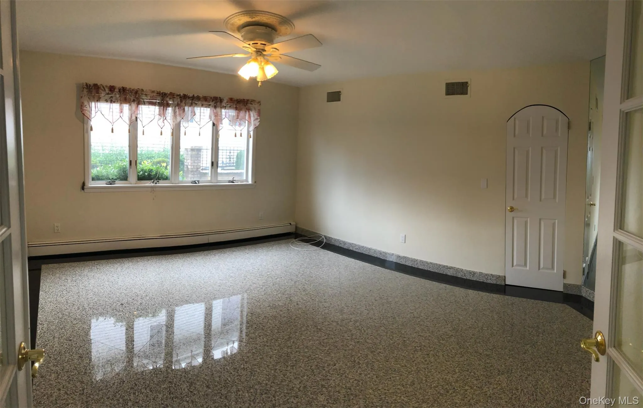 46 Glen Road, Eastchester, NY, 3 Bedrooms Bedrooms, 5 Rooms Rooms,2 BathroomsBathrooms,Residential Lease,For Rent,Glen,0,1000667 46 Glen Road, Eastchester, NY, 3 Bedrooms Bedrooms, 5 Rooms Rooms,2 BathroomsBathrooms,Residential Lease,For Rent,Glen,0,1000667