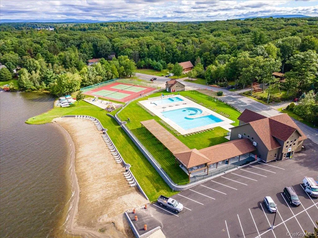 74 Emerald Drive, Thompson, NY, 2 Bedrooms Bedrooms, 8 Rooms Rooms,1 BathroomBathrooms,Residential Sale,For Rent,Emerald,0,1000673 74 Emerald Drive, Thompson, NY, 2 Bedrooms Bedrooms, 8 Rooms Rooms,1 BathroomBathrooms,Residential Sale,For Rent,Emerald,0,1000673