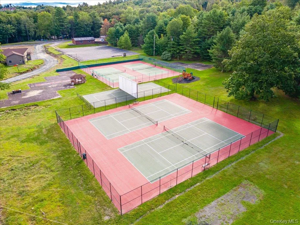 74 Emerald Drive, Thompson, NY, 2 Bedrooms Bedrooms, 8 Rooms Rooms,1 BathroomBathrooms,Residential Sale,For Rent,Emerald,0,1000673 74 Emerald Drive, Thompson, NY, 2 Bedrooms Bedrooms, 8 Rooms Rooms,1 BathroomBathrooms,Residential Sale,For Rent,Emerald,0,1000673