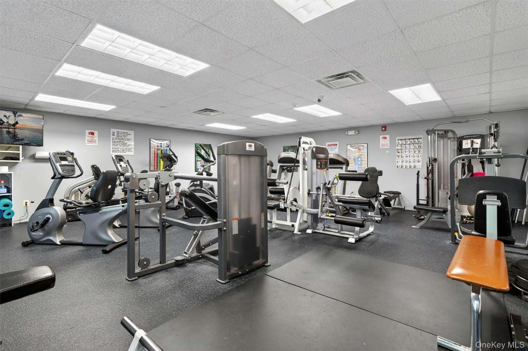 4 Ivanhoe Court, Thompson, NY, 2 Bedrooms Bedrooms, 6 Rooms Rooms,2 BathroomsBathrooms,Residential,For Rent,Ivanhoe,0,1000676 4 Ivanhoe Court, Thompson, NY, 2 Bedrooms Bedrooms, 6 Rooms Rooms,2 BathroomsBathrooms,Residential,For Rent,Ivanhoe,0,1000676
