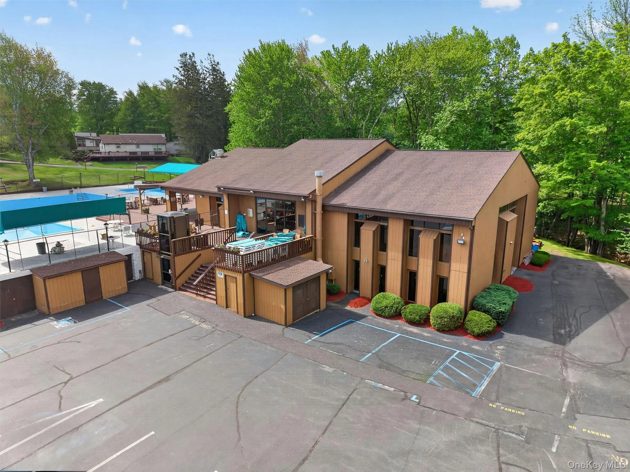 4 Ivanhoe Court, Thompson, NY, 2 Bedrooms Bedrooms, 6 Rooms Rooms,2 BathroomsBathrooms,Residential,For Rent,Ivanhoe,0,1000676 4 Ivanhoe Court, Thompson, NY, 2 Bedrooms Bedrooms, 6 Rooms Rooms,2 BathroomsBathrooms,Residential,For Rent,Ivanhoe,0,1000676