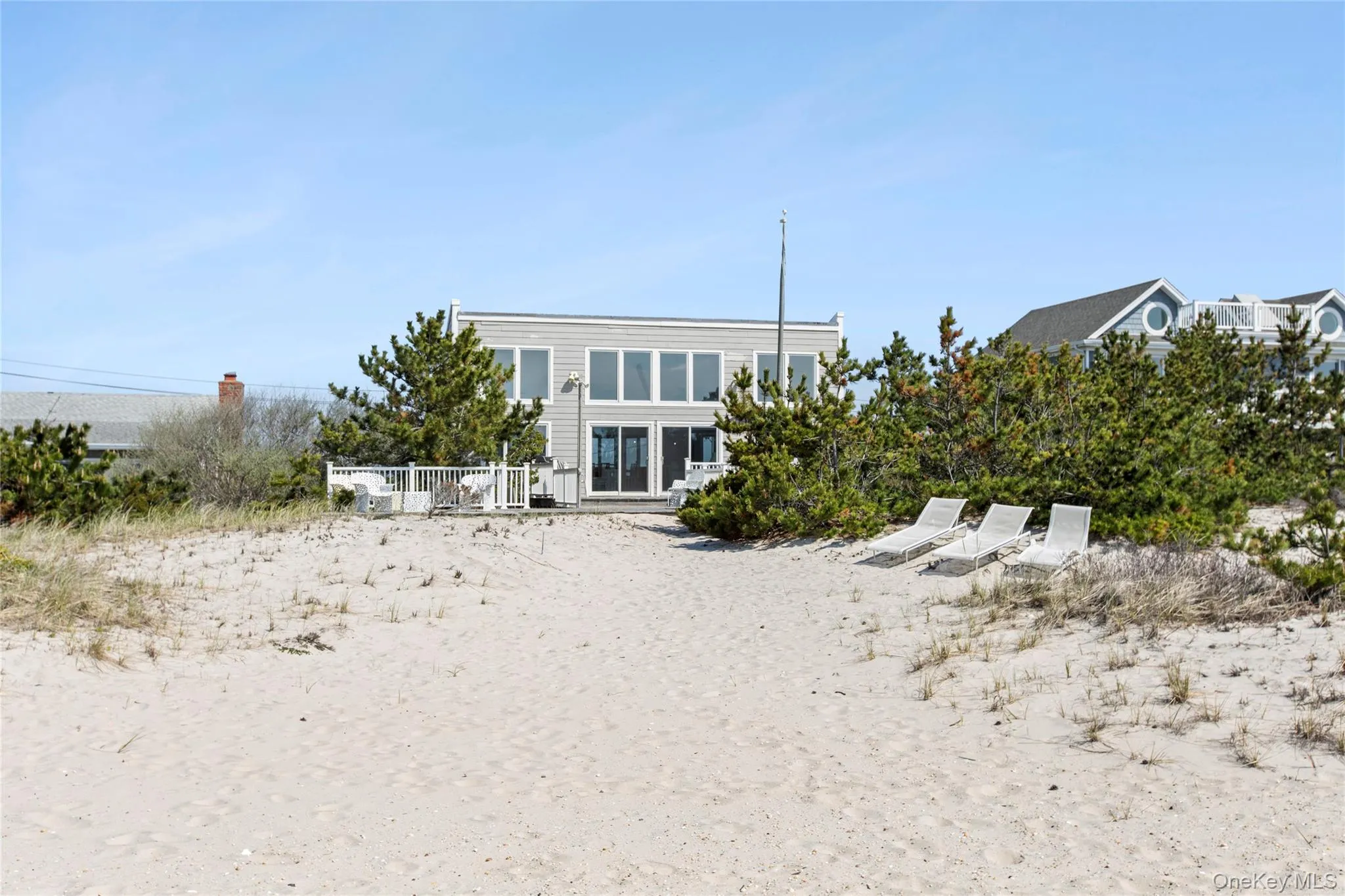 627 Dune Road, Southampton, NY, 5 Bedrooms Bedrooms, 9 Rooms Rooms,3 BathroomsBathrooms,Residential,For Rent,Dune,0,1000678 627 Dune Road, Southampton, NY, 5 Bedrooms Bedrooms, 9 Rooms Rooms,3 BathroomsBathrooms,Residential,For Rent,Dune,0,1000678