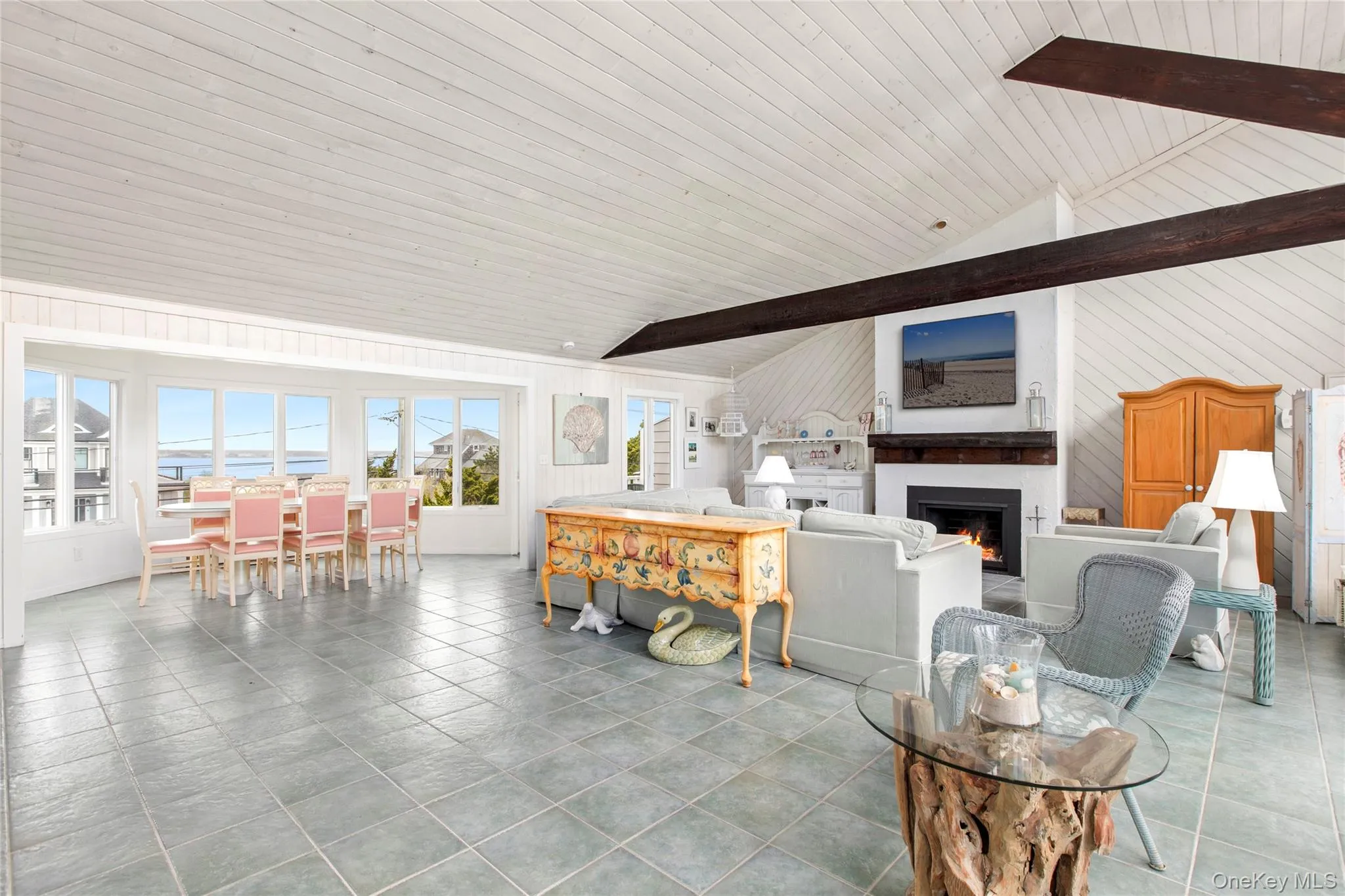 627 Dune Road, Southampton, NY, 5 Bedrooms Bedrooms, 9 Rooms Rooms,3 BathroomsBathrooms,Residential,For Rent,Dune,0,1000678 627 Dune Road, Southampton, NY, 5 Bedrooms Bedrooms, 9 Rooms Rooms,3 BathroomsBathrooms,Residential,For Rent,Dune,0,1000678