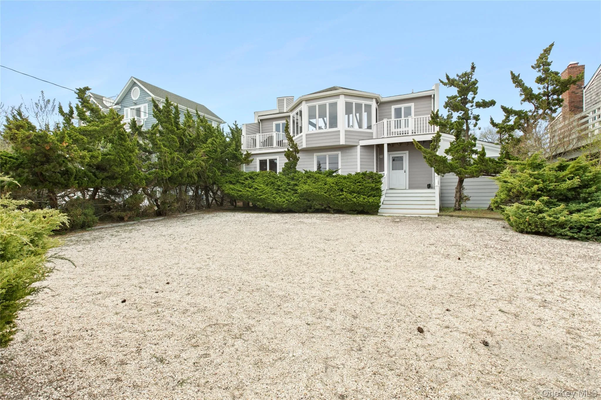 627 Dune Road, Southampton, NY, 5 Bedrooms Bedrooms, 9 Rooms Rooms,3 BathroomsBathrooms,Residential,For Rent,Dune,0,1000678 627 Dune Road, Southampton, NY, 5 Bedrooms Bedrooms, 9 Rooms Rooms,3 BathroomsBathrooms,Residential,For Rent,Dune,0,1000678