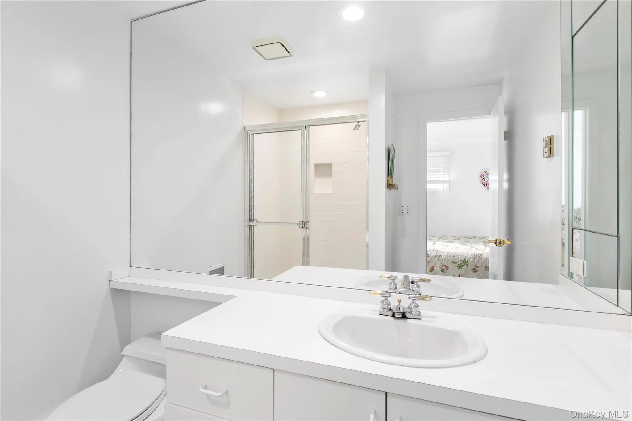627 Dune Road, Southampton, NY, 5 Bedrooms Bedrooms, 9 Rooms Rooms,3 BathroomsBathrooms,Residential,For Rent,Dune,0,1000678 627 Dune Road, Southampton, NY, 5 Bedrooms Bedrooms, 9 Rooms Rooms,3 BathroomsBathrooms,Residential,For Rent,Dune,0,1000678