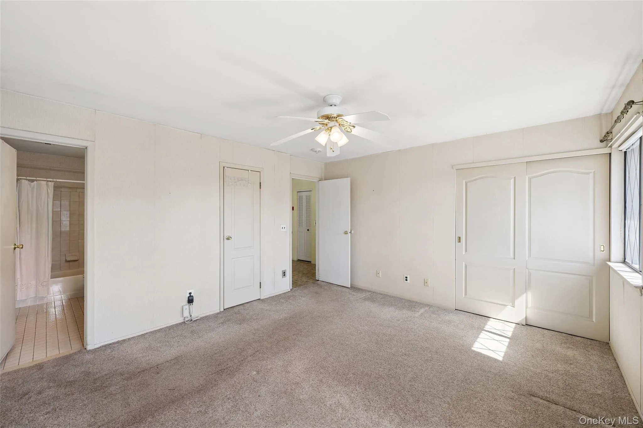156 Cambridge Drive, Babylon, NY, 2 Bedrooms Bedrooms, 5 Rooms Rooms,1 BathroomBathrooms,Residential,For Rent,Cambridge,0,1000679 156 Cambridge Drive, Babylon, NY, 2 Bedrooms Bedrooms, 5 Rooms Rooms,1 BathroomBathrooms,Residential,For Rent,Cambridge,0,1000679